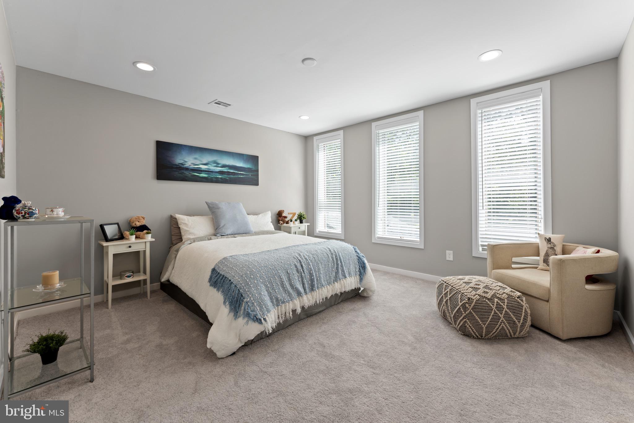 LONG LANE FARMS 1 - Residential