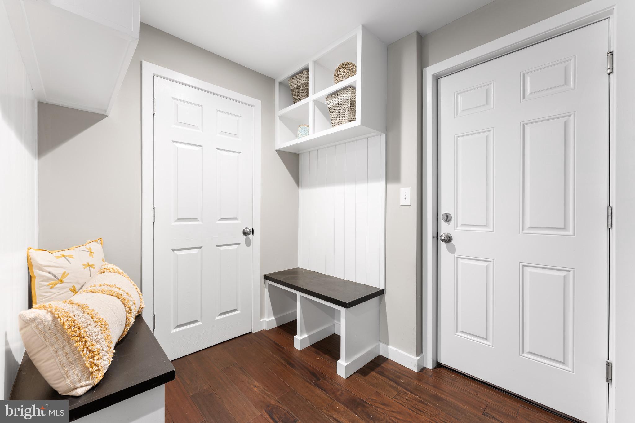 LONG LANE FARMS 1 - Residential