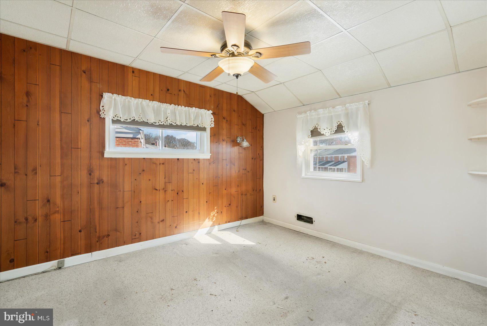 CHARLESMONT - Residential