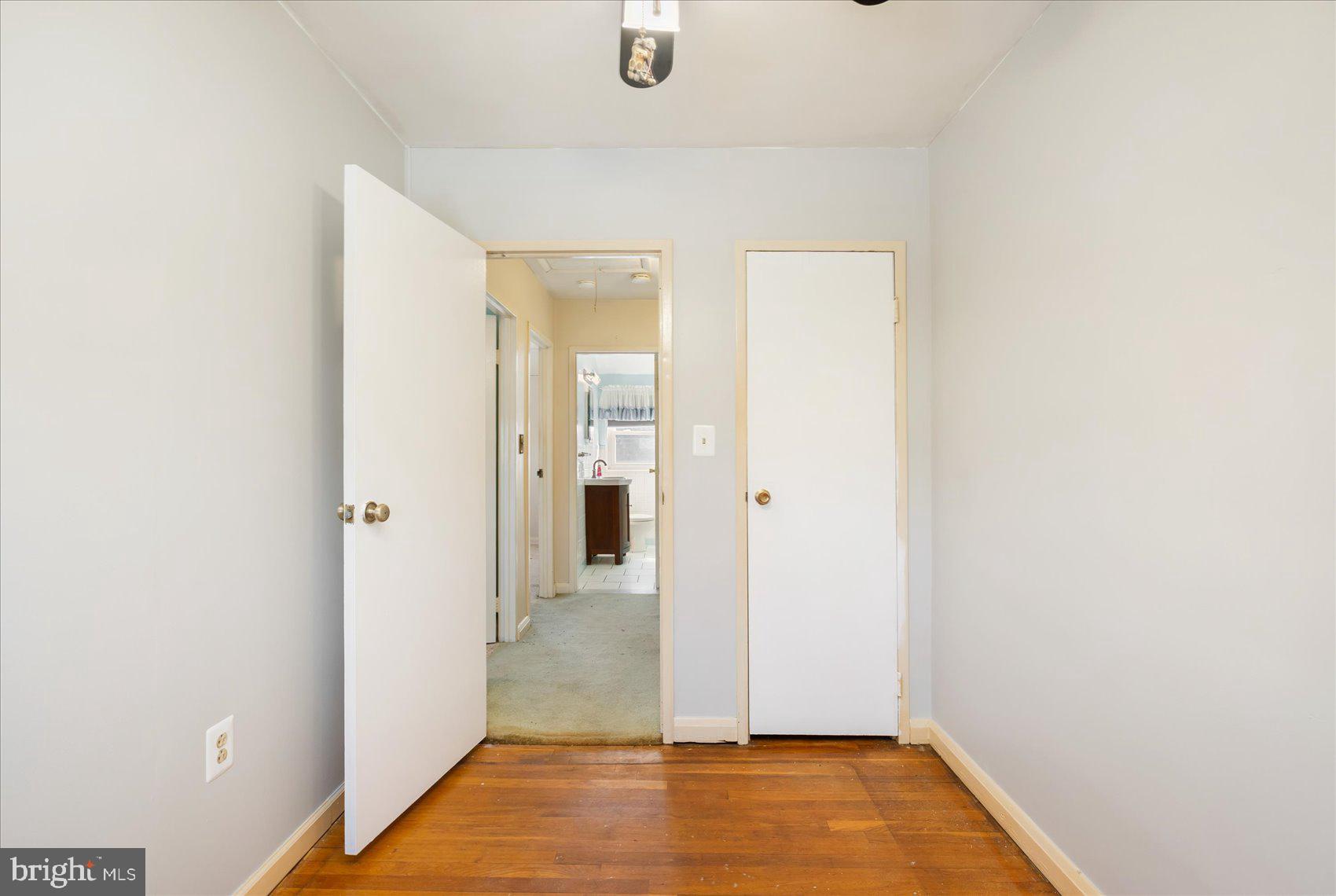 CHARLESMONT - Residential