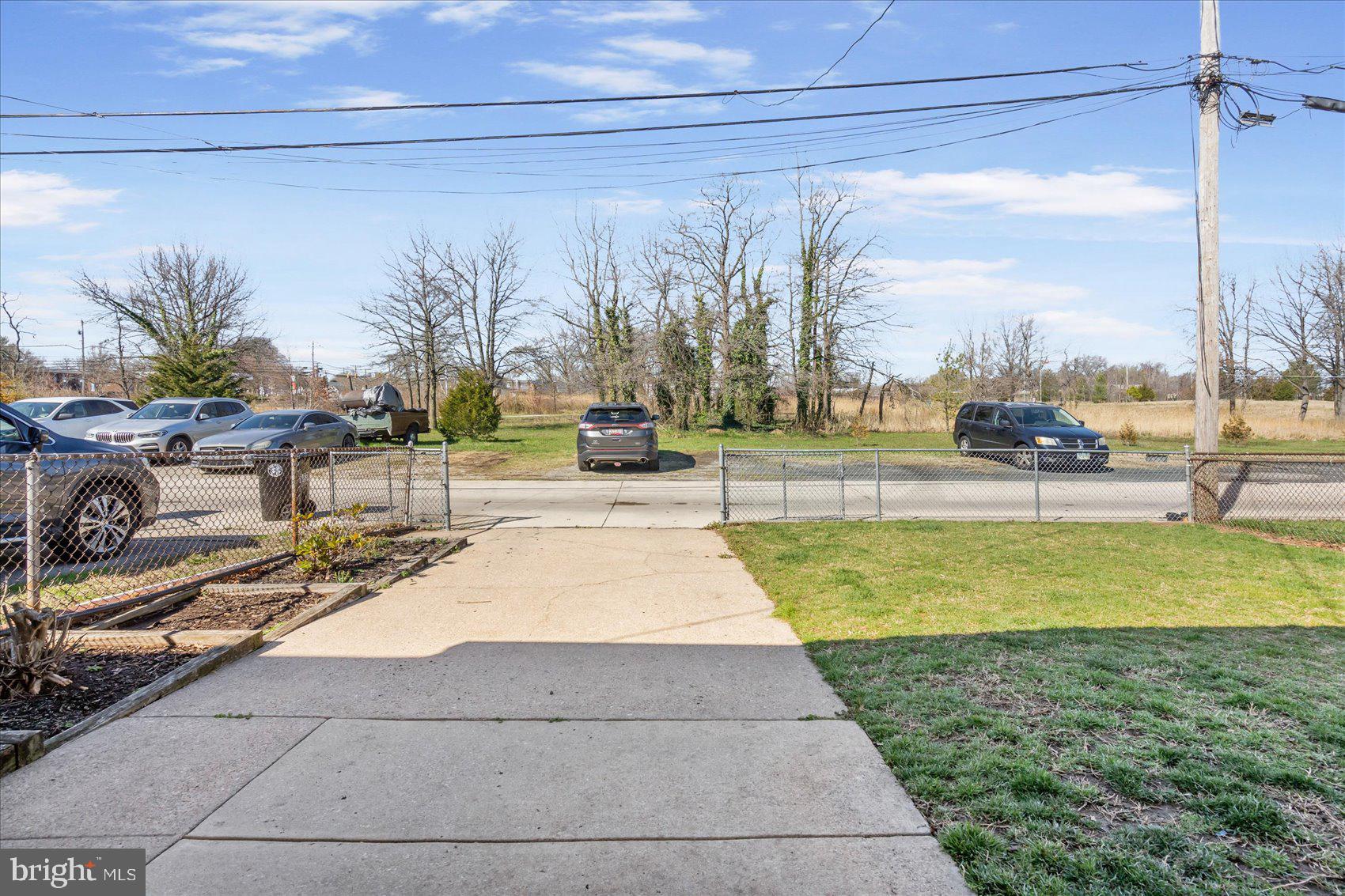 CHARLESMONT - Residential