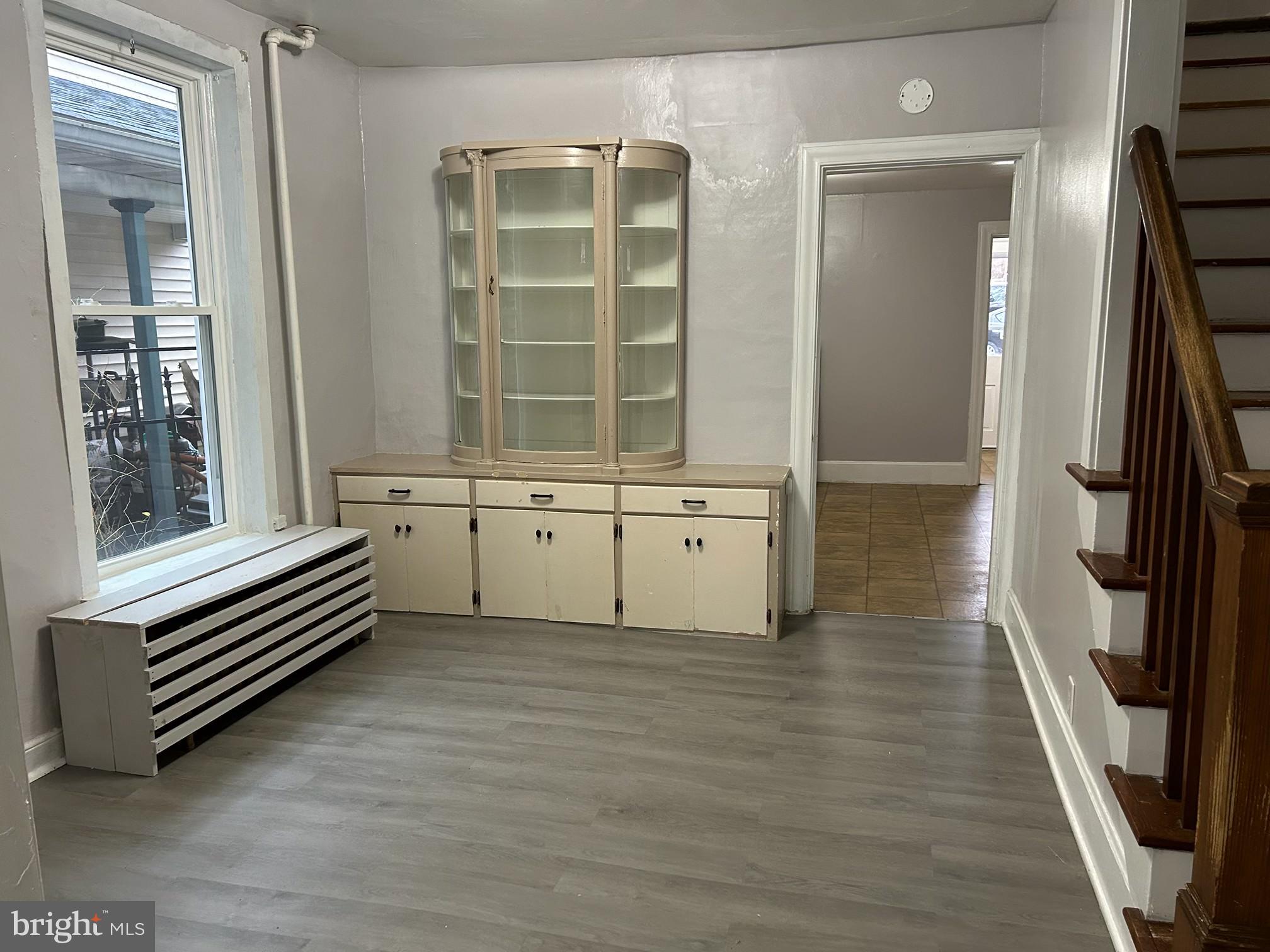 122 - 124 W MAIN STREET