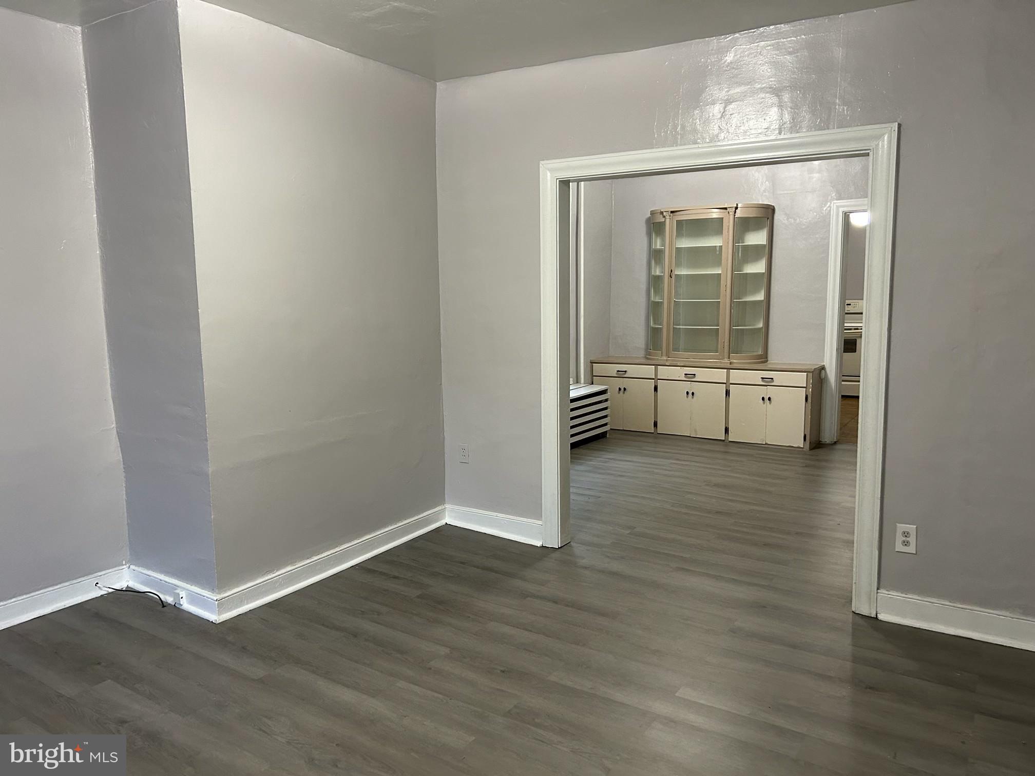 122 - 124 W MAIN STREET