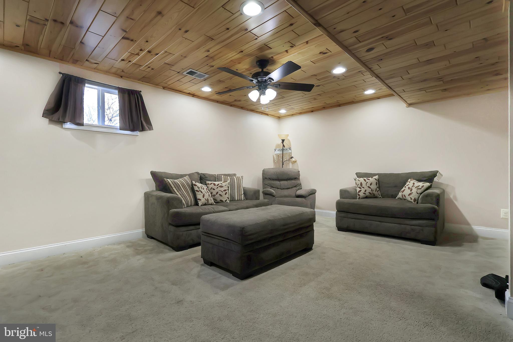 RED HILL - Residential