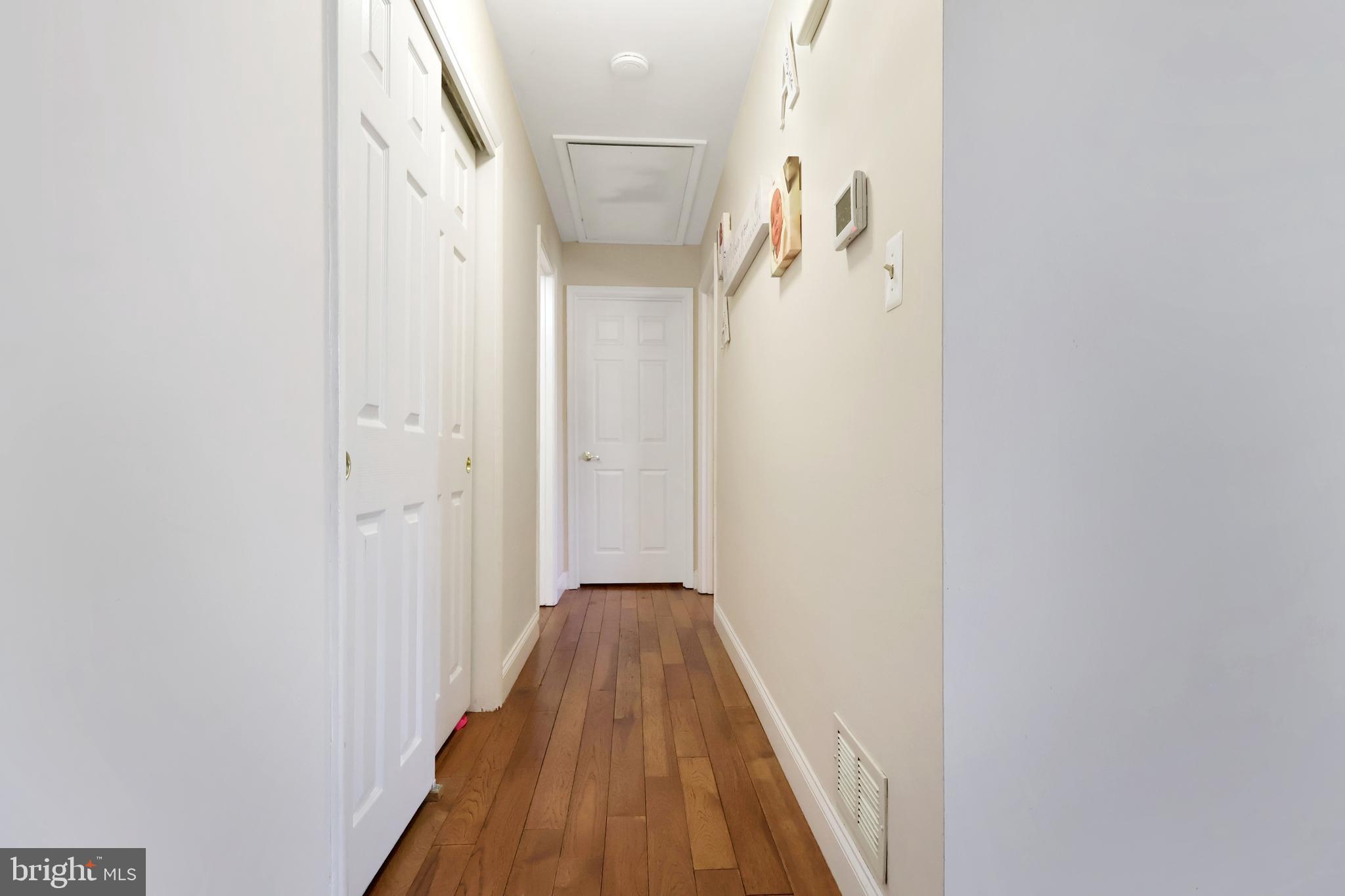 RED HILL - Residential