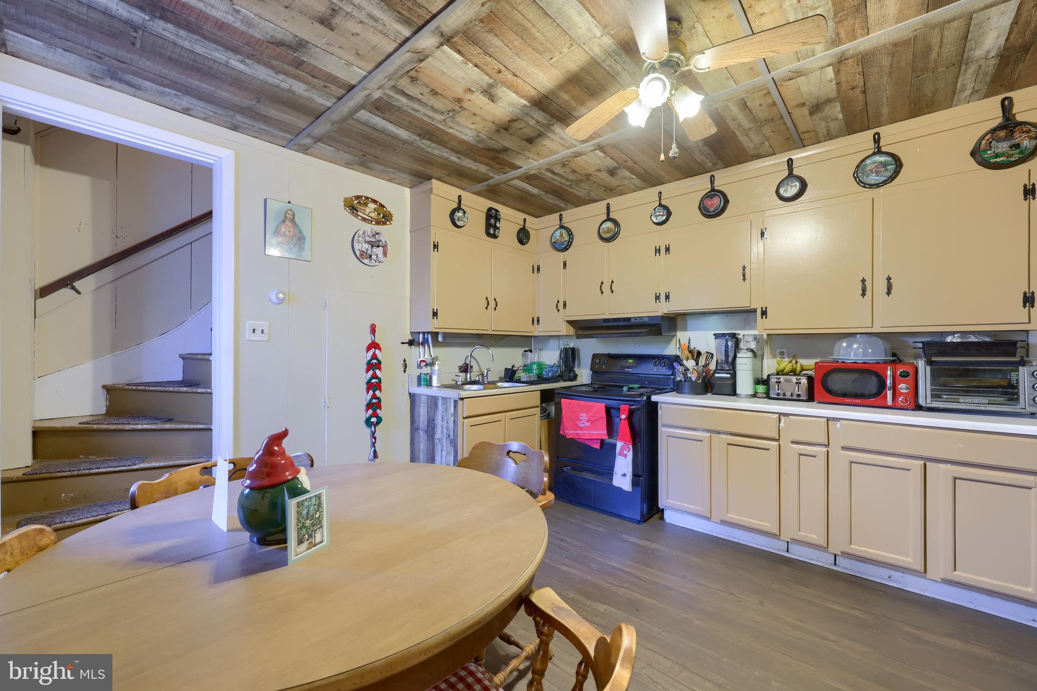 CORNWALL BOROUGH - Residential