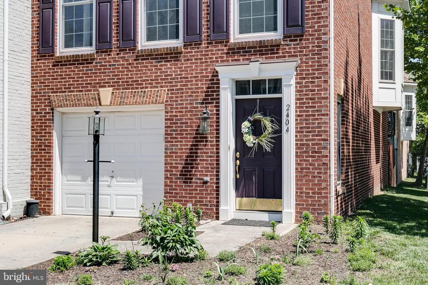 A beautiful end unit brick townhome in Coppermine Crossing. Close to Dulles Airport, RT 267, Rt 28 & Major attractions. Granite kitchen Countertops, bump out in the kitchen with lots of natural light. Entire house painted in 2017 & more than 75% repainted just now! Ready to move in.Public Open House on May 19th 11:00AM-01:00 PM.  Bring your best offer.