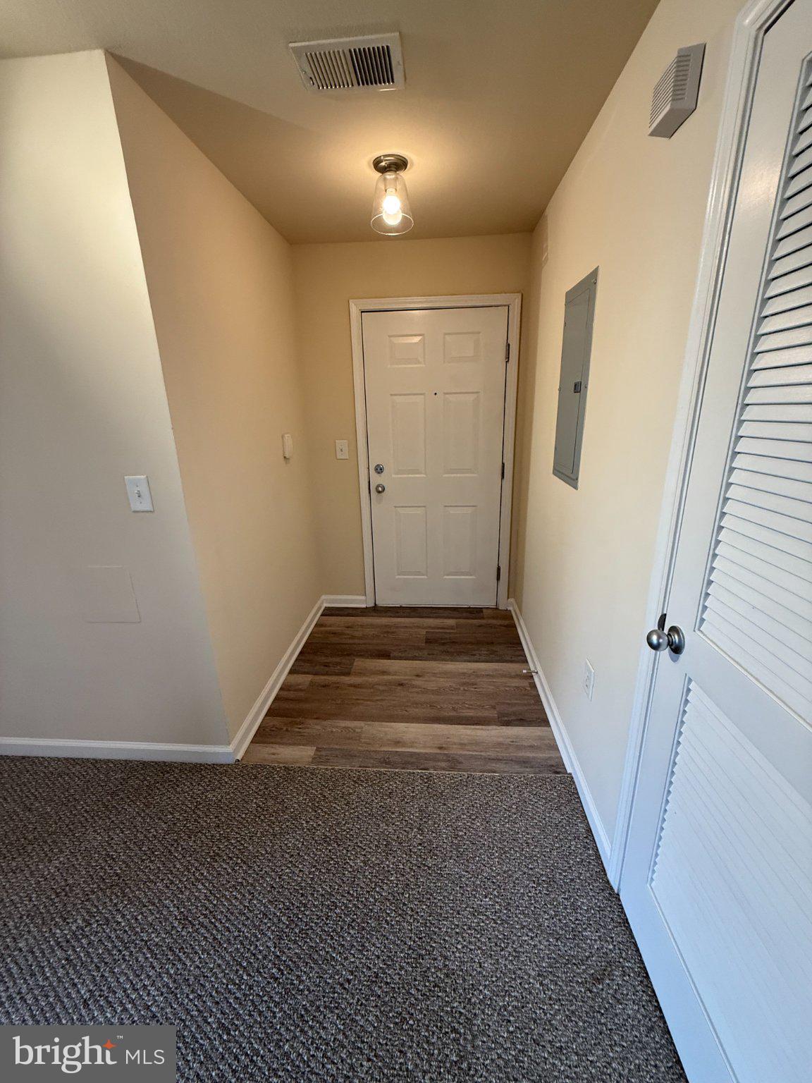 122 YELLOWSTONE DRIVE 206