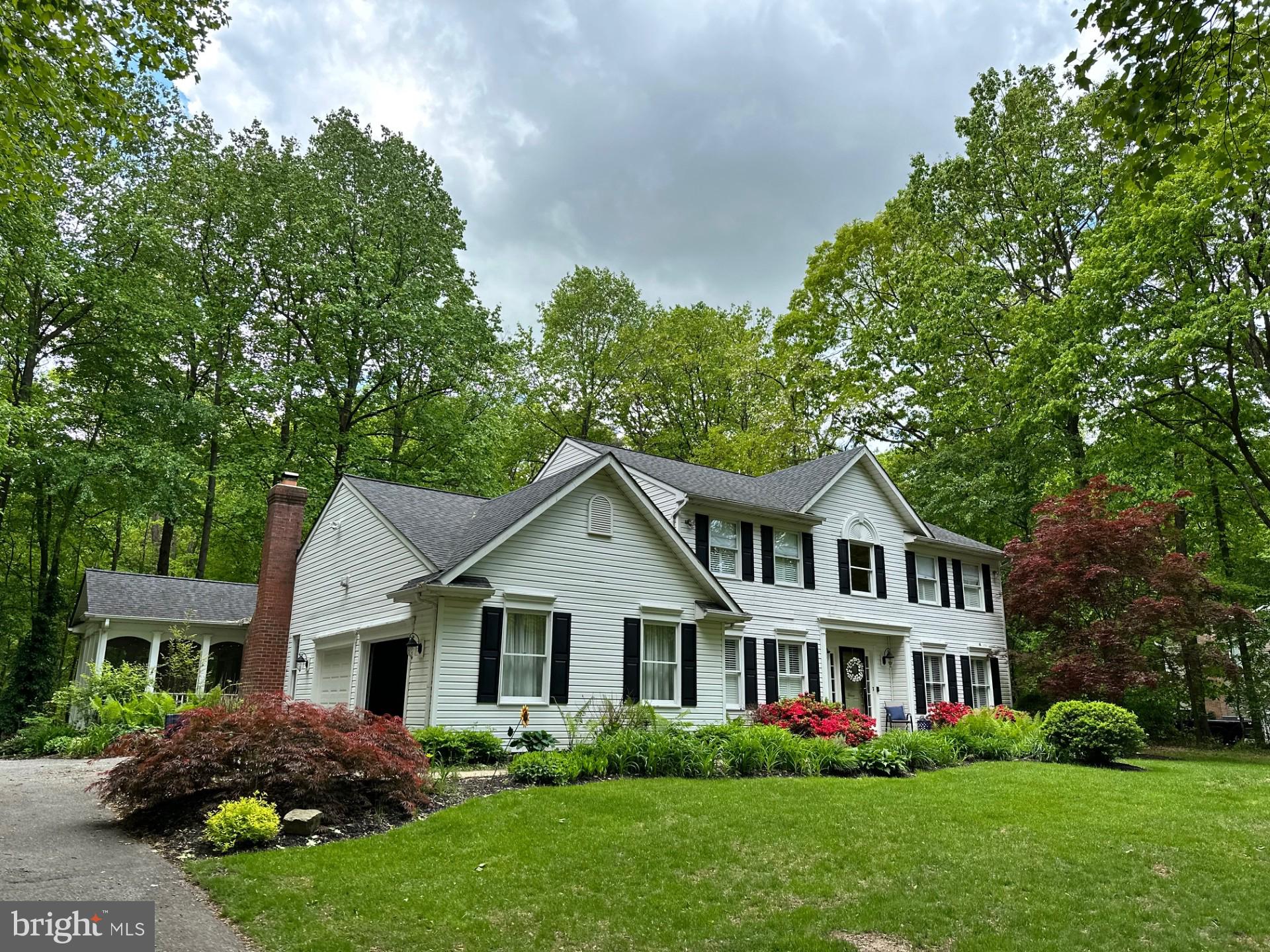 WHITE OAKS - Residential