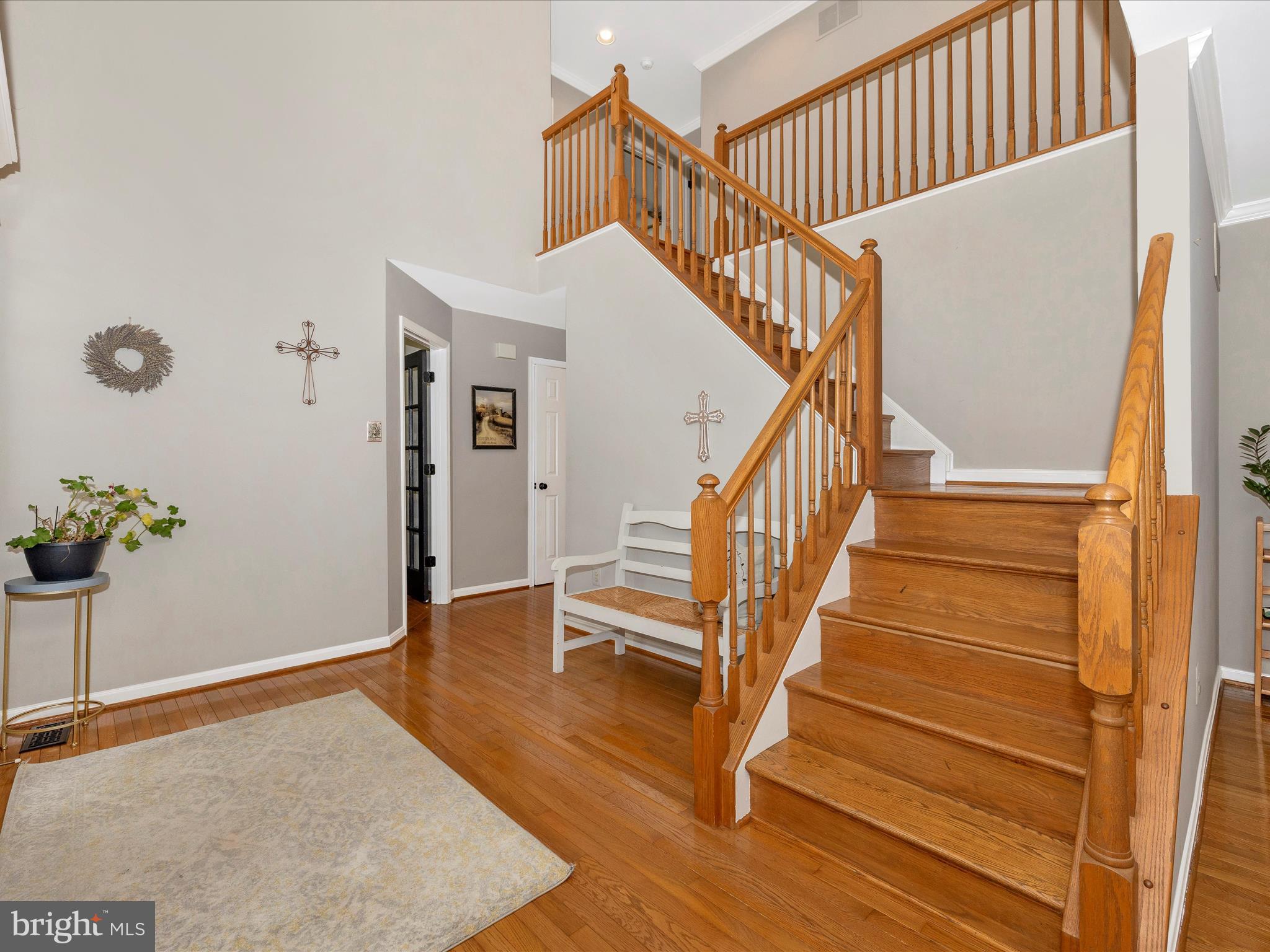 WHITE OAKS - Residential