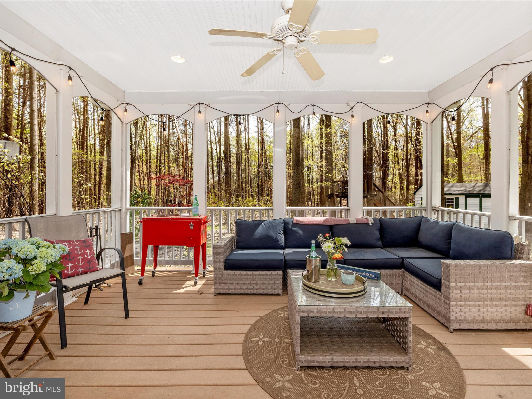 WHITE OAKS - Residential