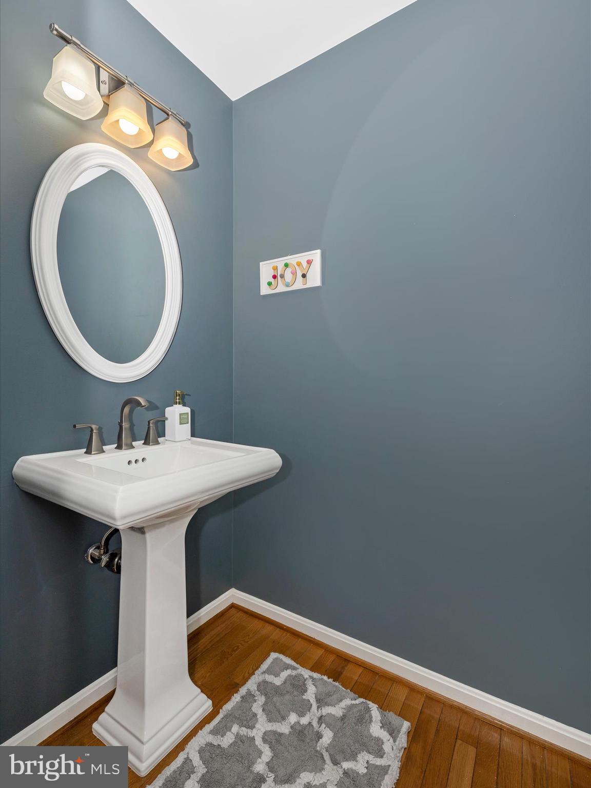 WHITE OAKS - Residential