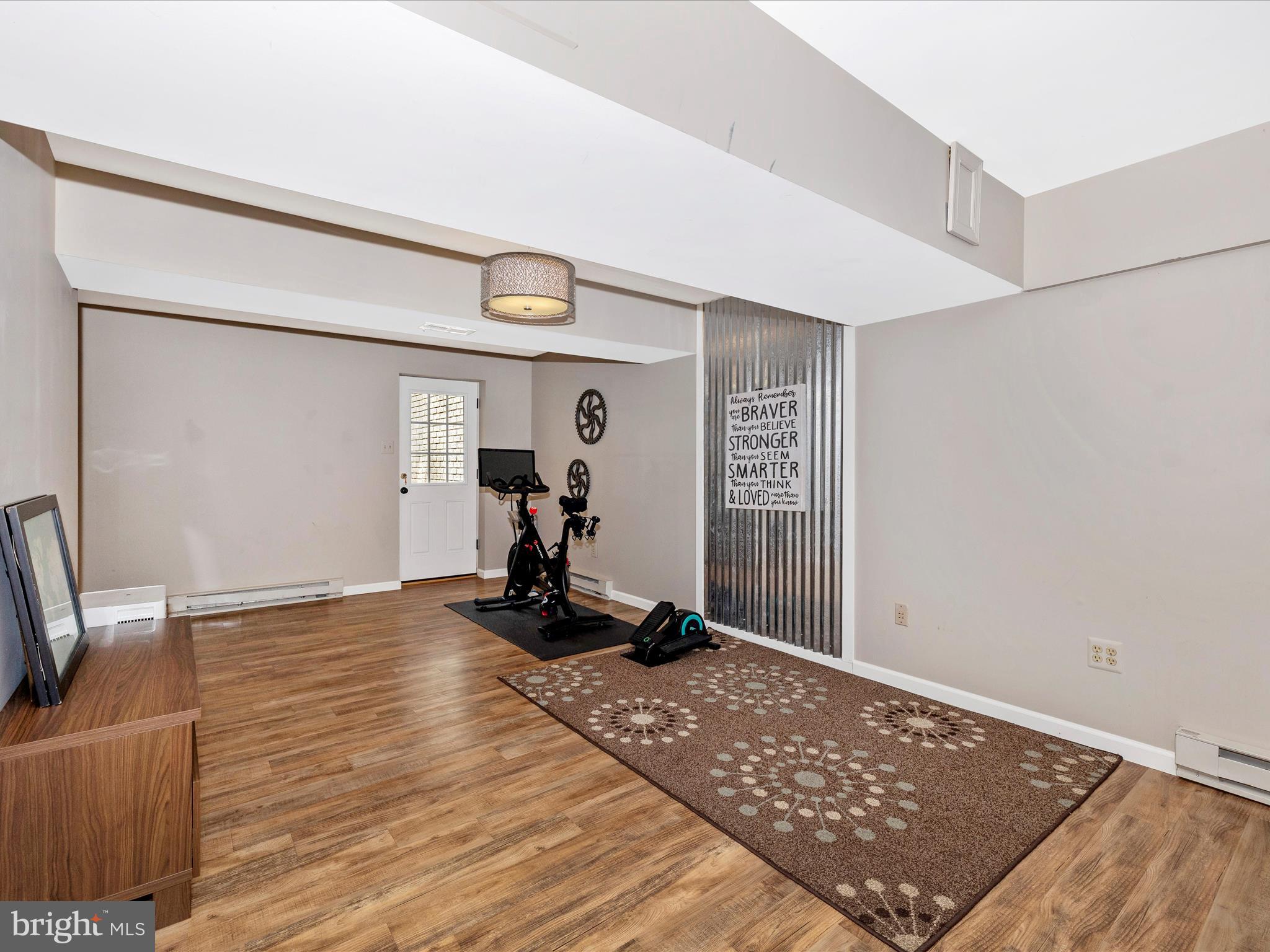 WHITE OAKS - Residential