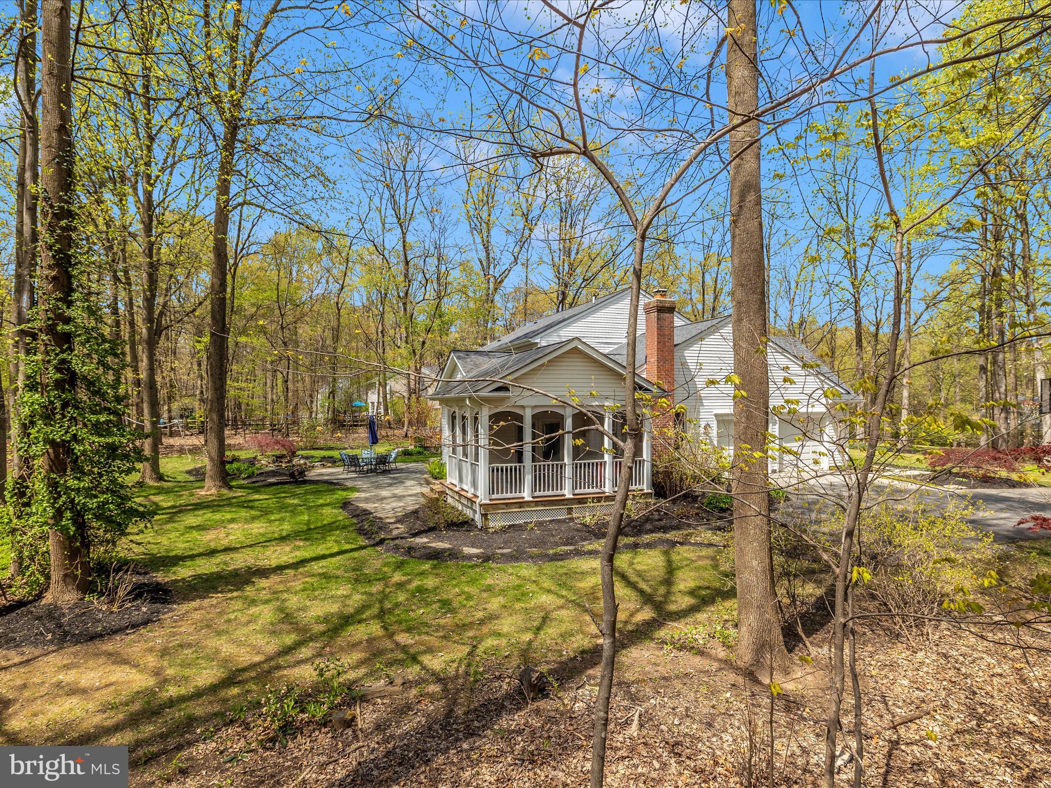 WHITE OAKS - Residential