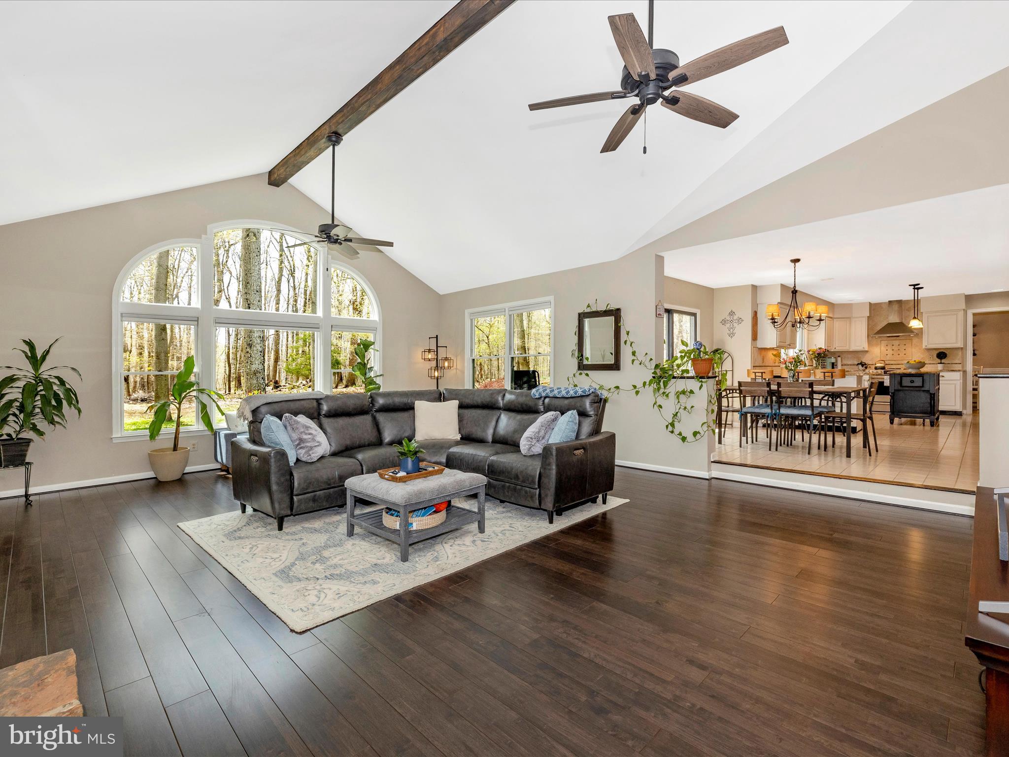 WHITE OAKS - Residential