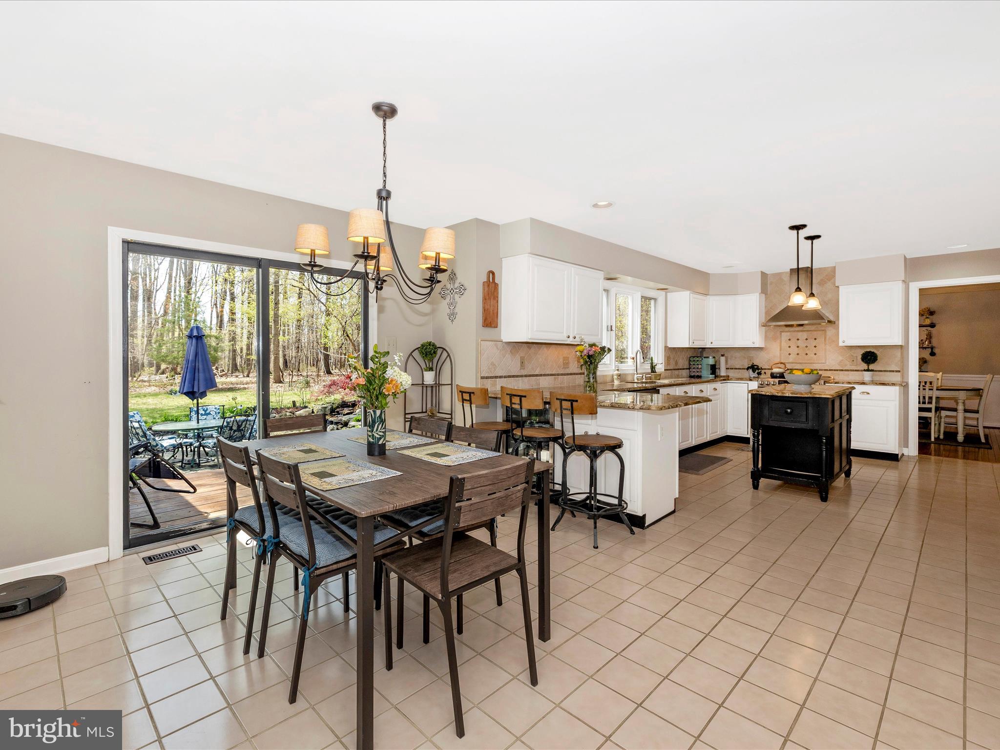 WHITE OAKS - Residential