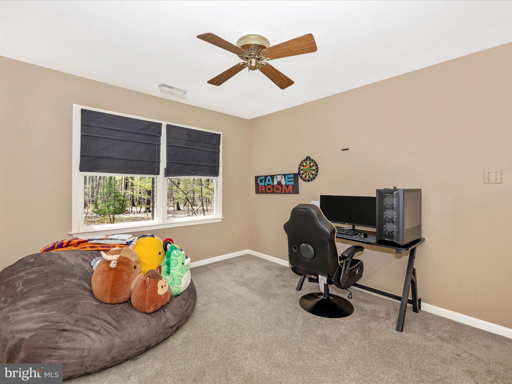 WHITE OAKS - Residential