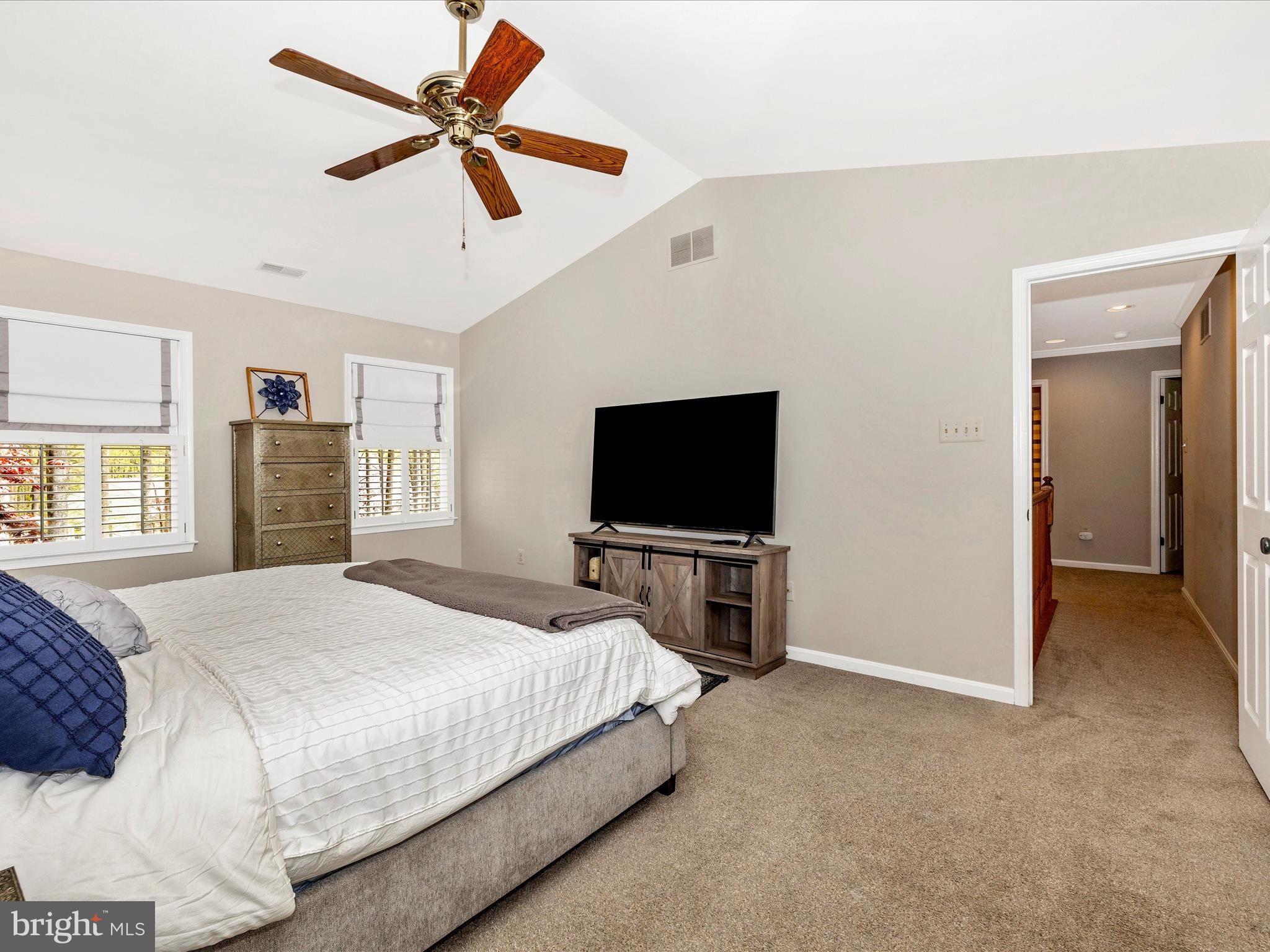 WHITE OAKS - Residential