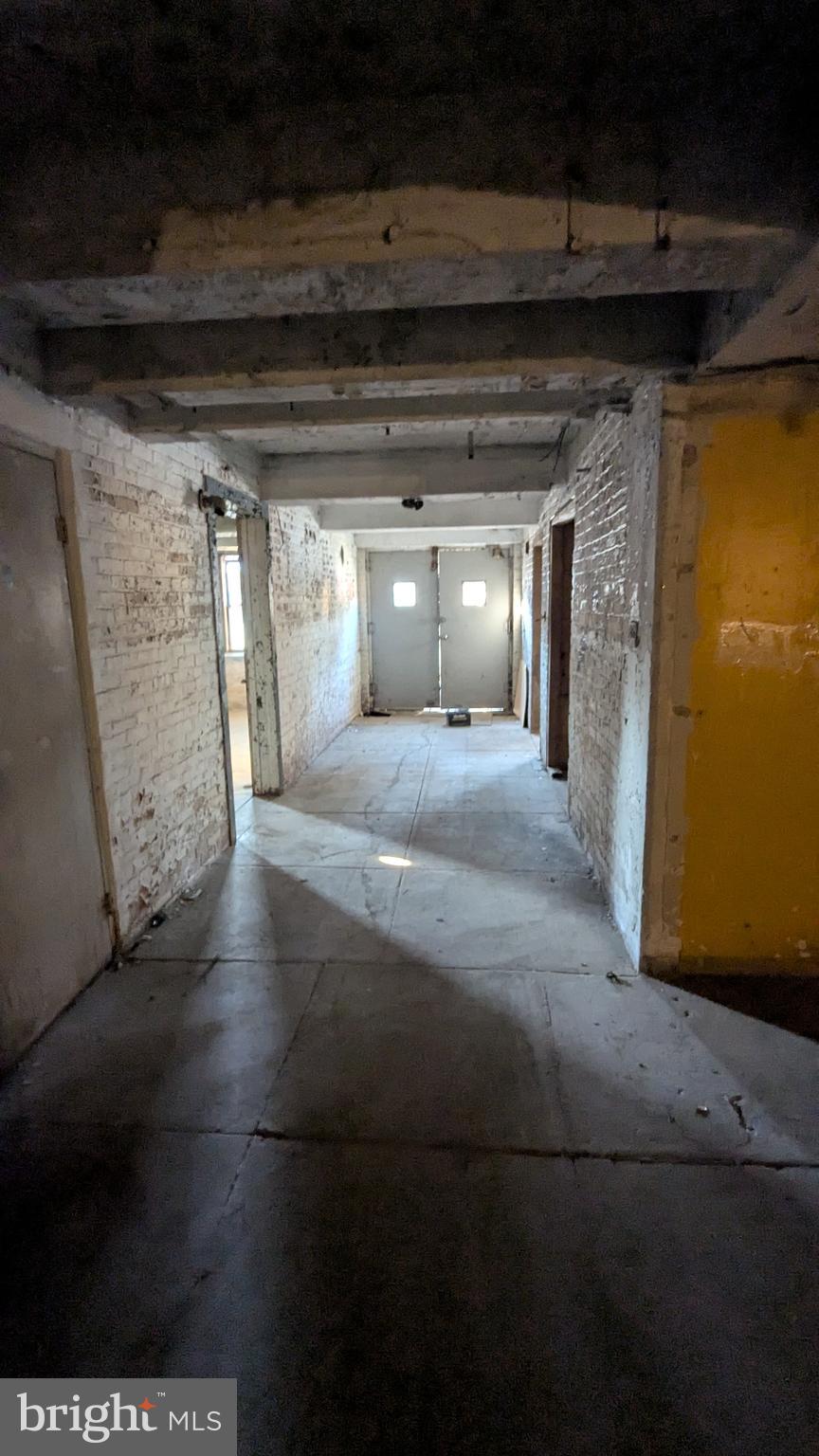 MELROSE PARK - Commercial Sale