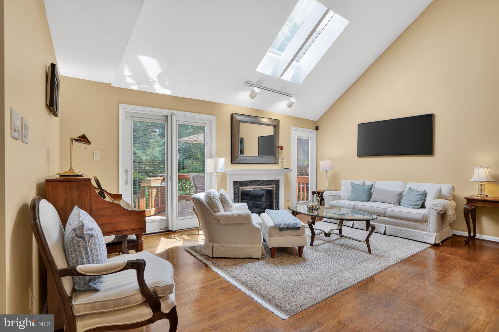 OAK MARR COURTS - Residential