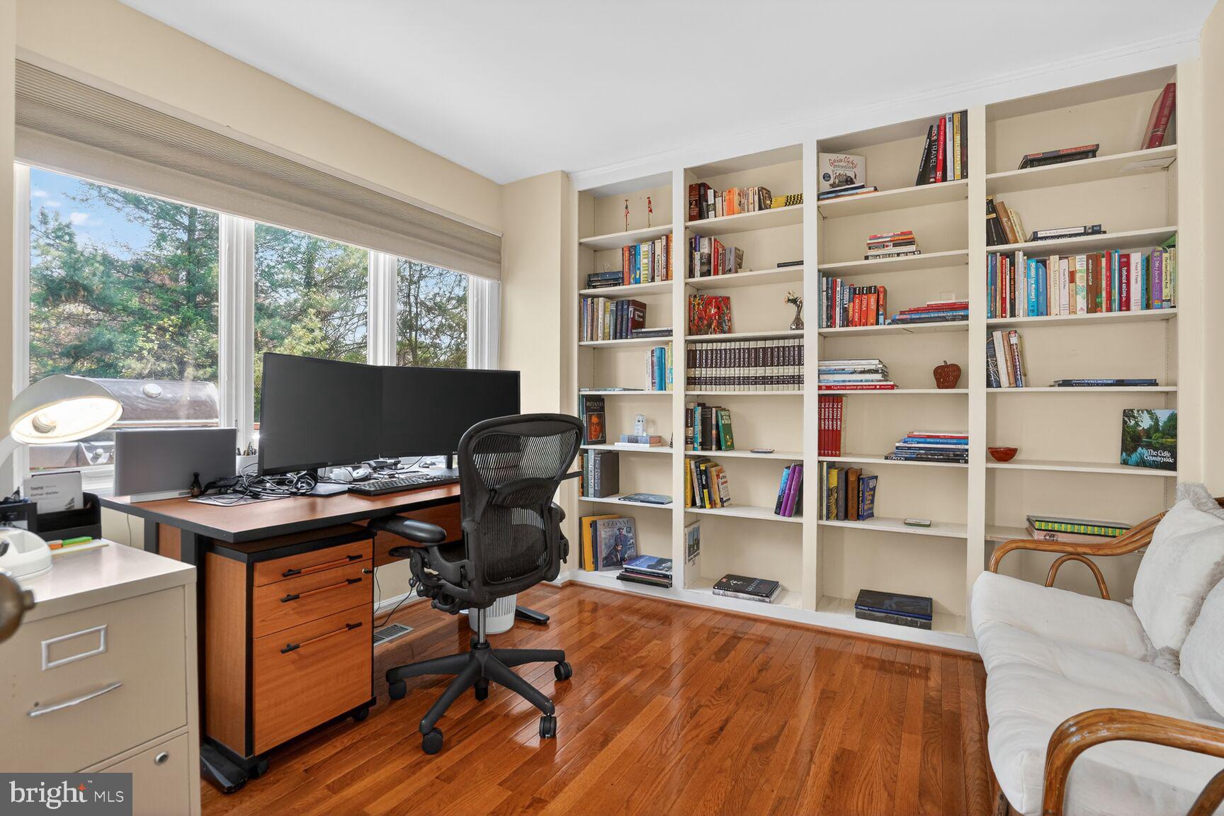 OAK MARR COURTS - Residential