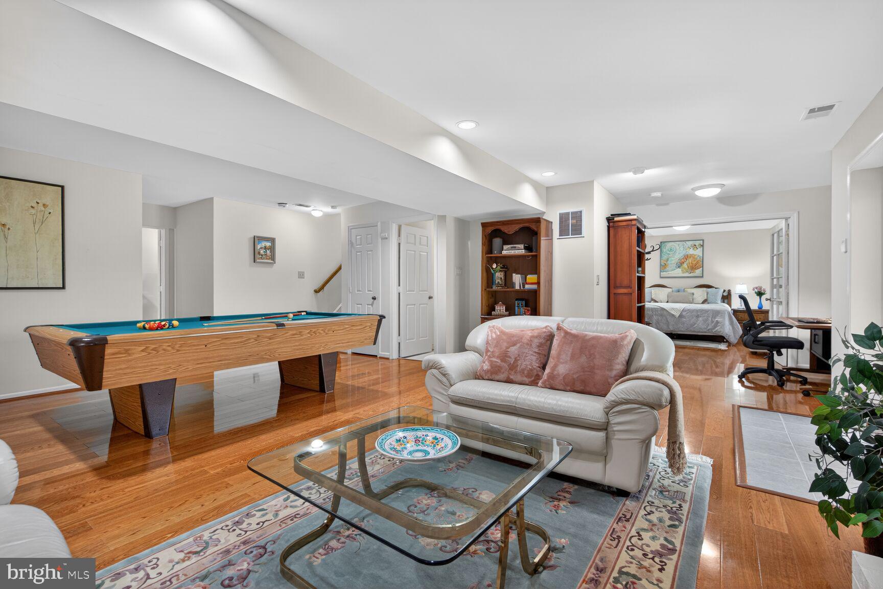 OAK MARR COURTS - Residential