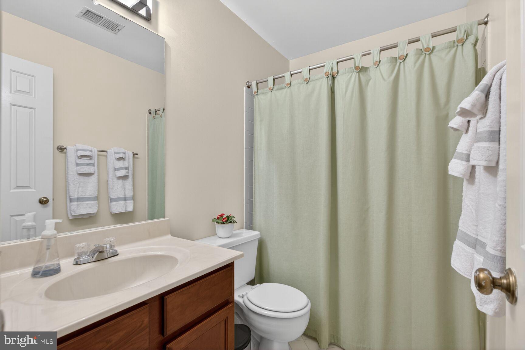 OAK MARR COURTS - Residential