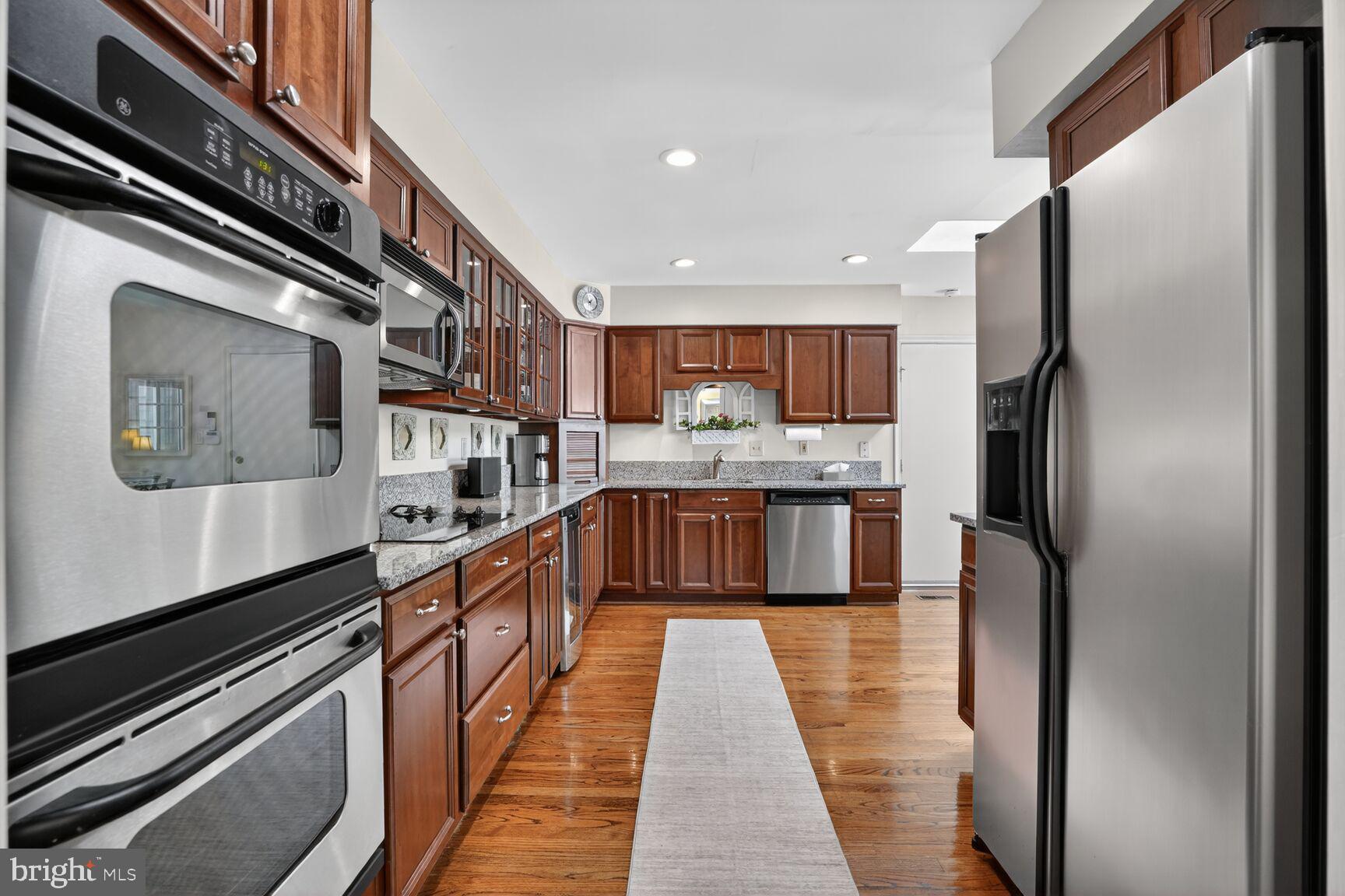 OAK MARR COURTS - Residential