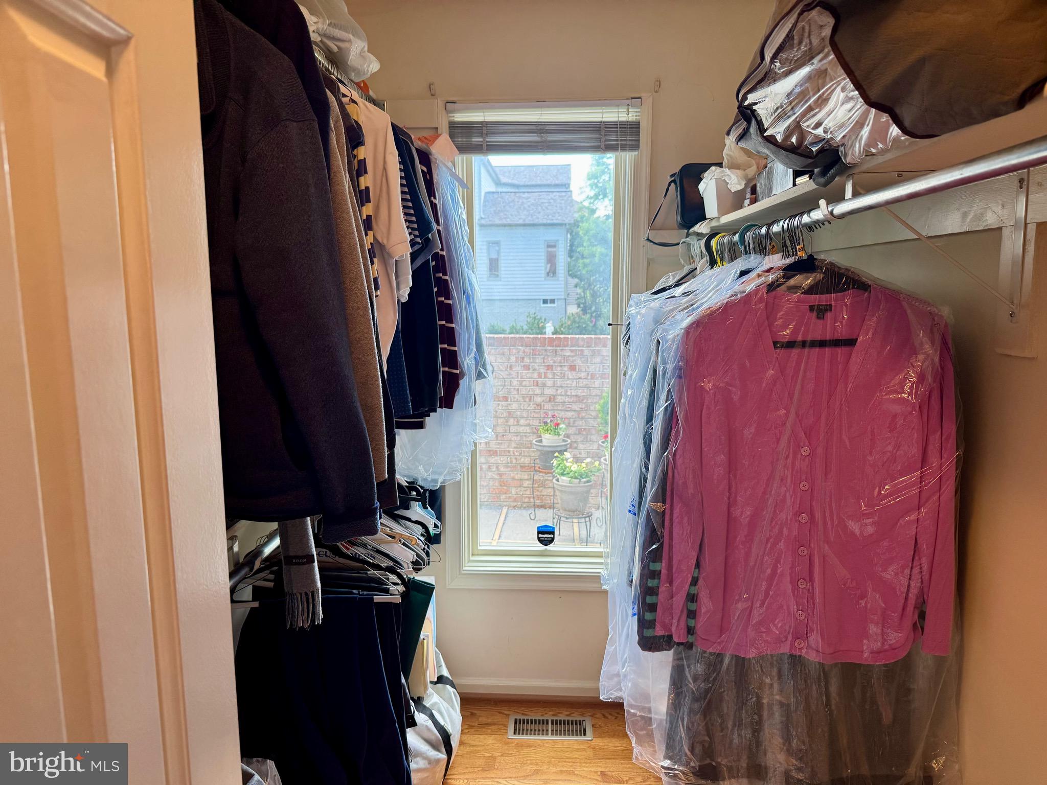 OAK MARR COURTS - Residential