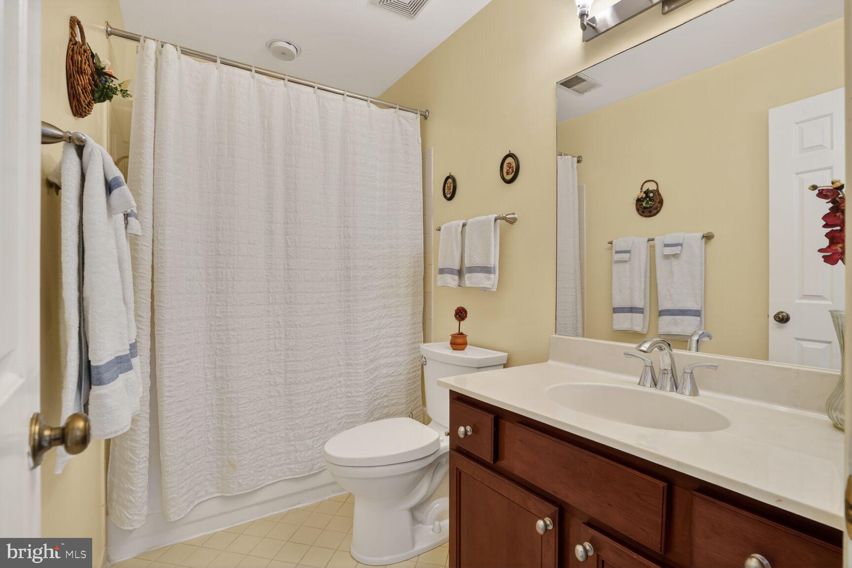 OAK MARR COURTS - Residential