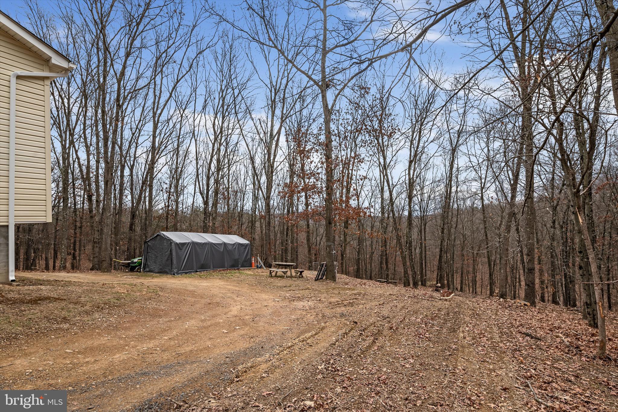 SLEEPY KNOLLS - Residential