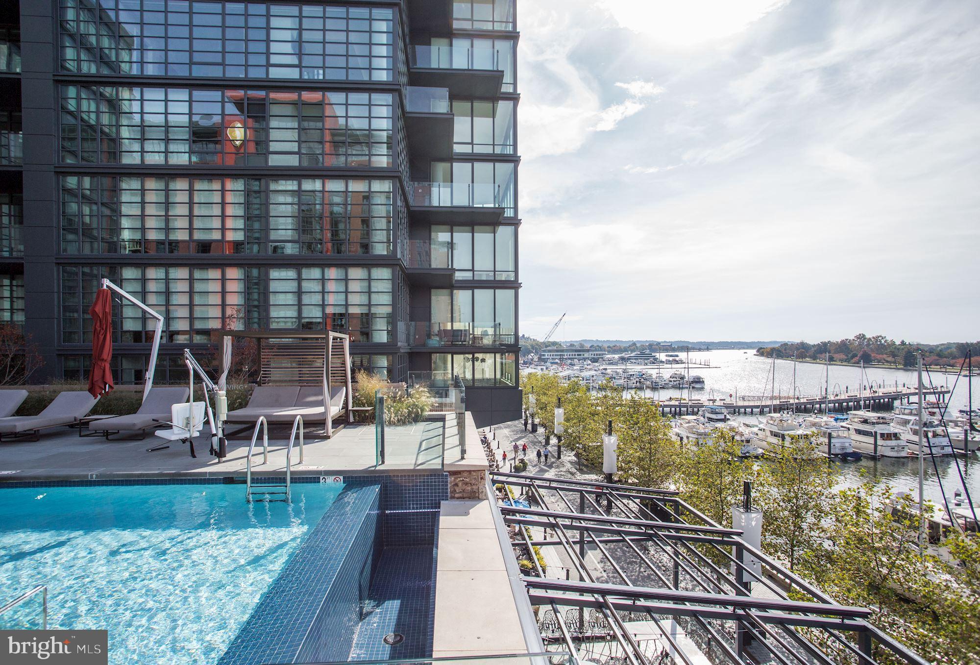 45 SUTTON SQUARE SW 303