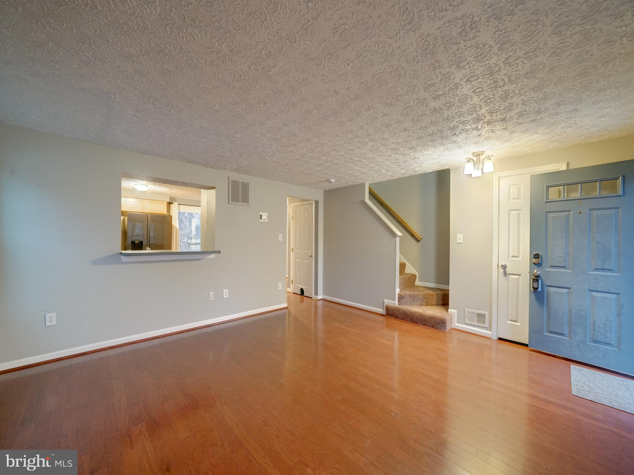 9414 CHIPPENHAM DRIVE