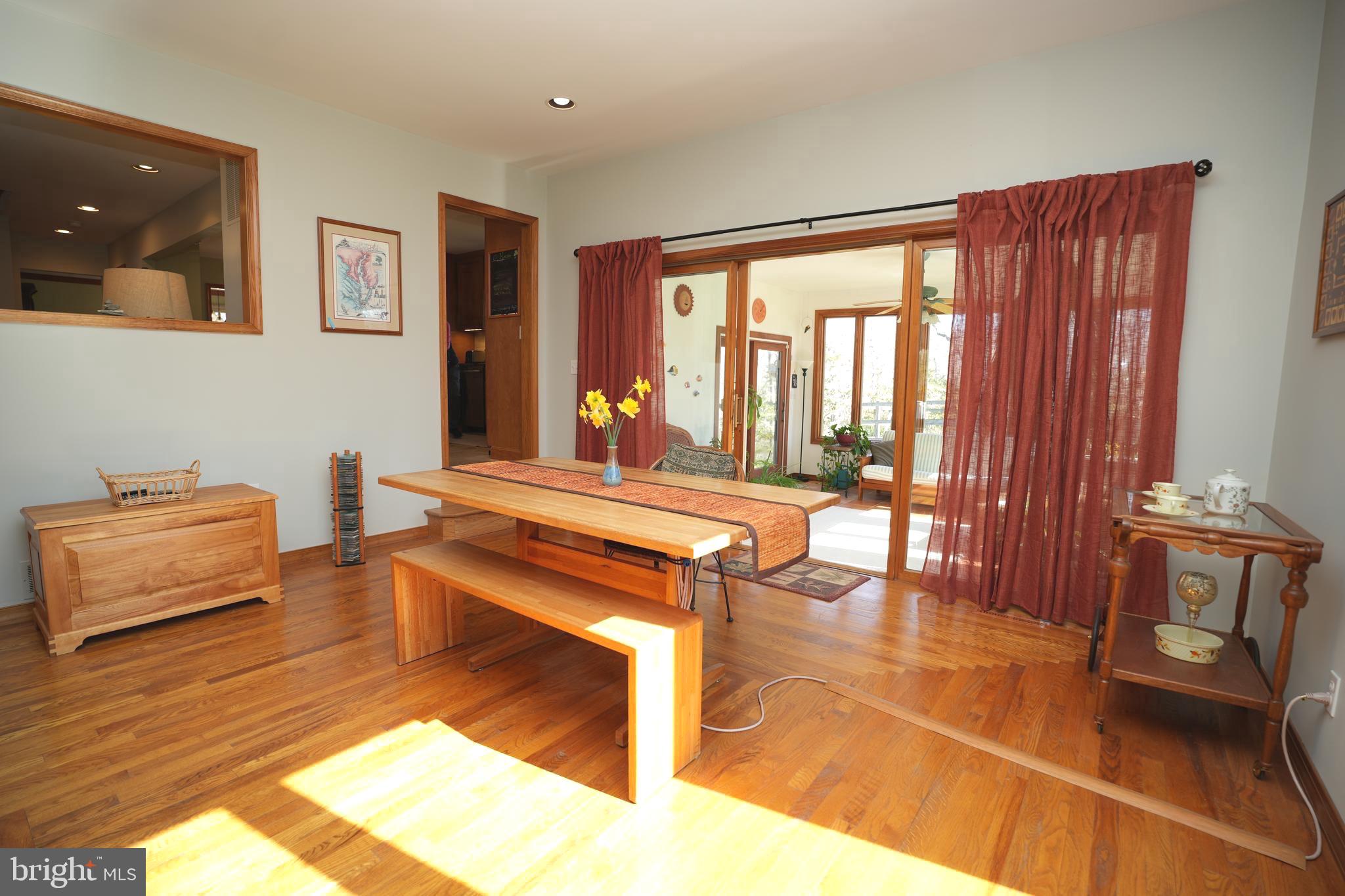 ST LEONARD SHORES - Residential