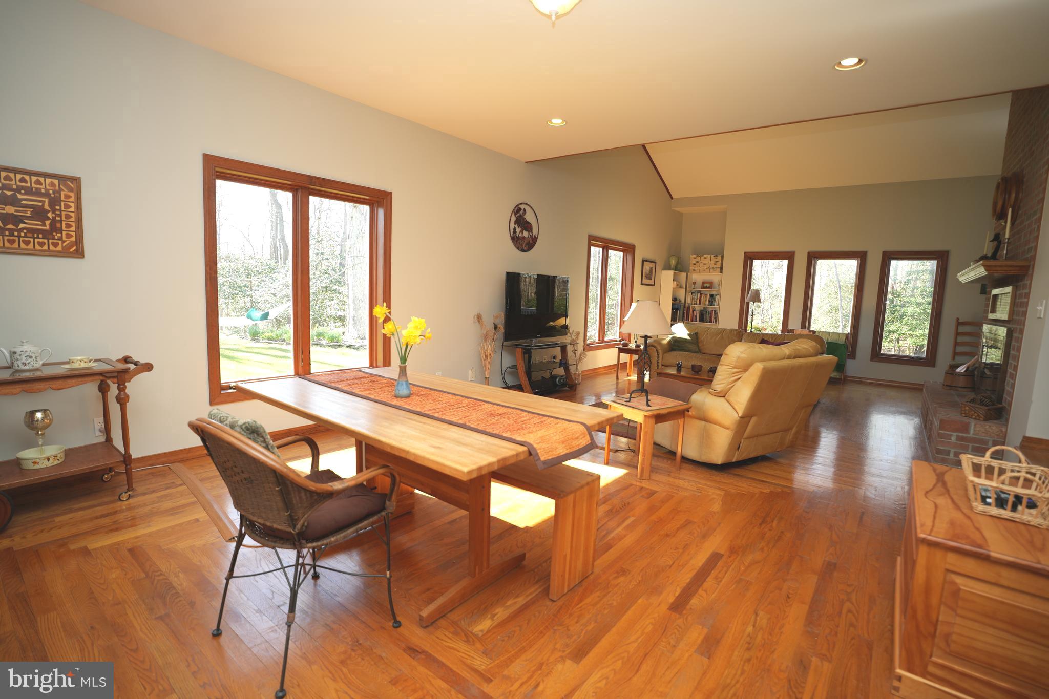 ST LEONARD SHORES - Residential