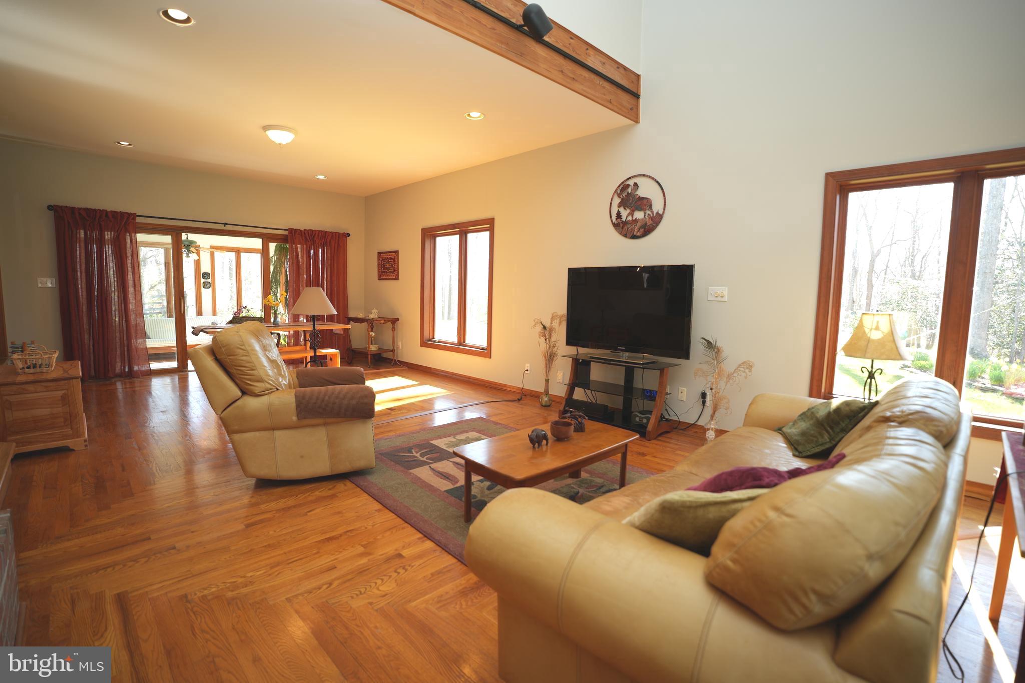 ST LEONARD SHORES - Residential