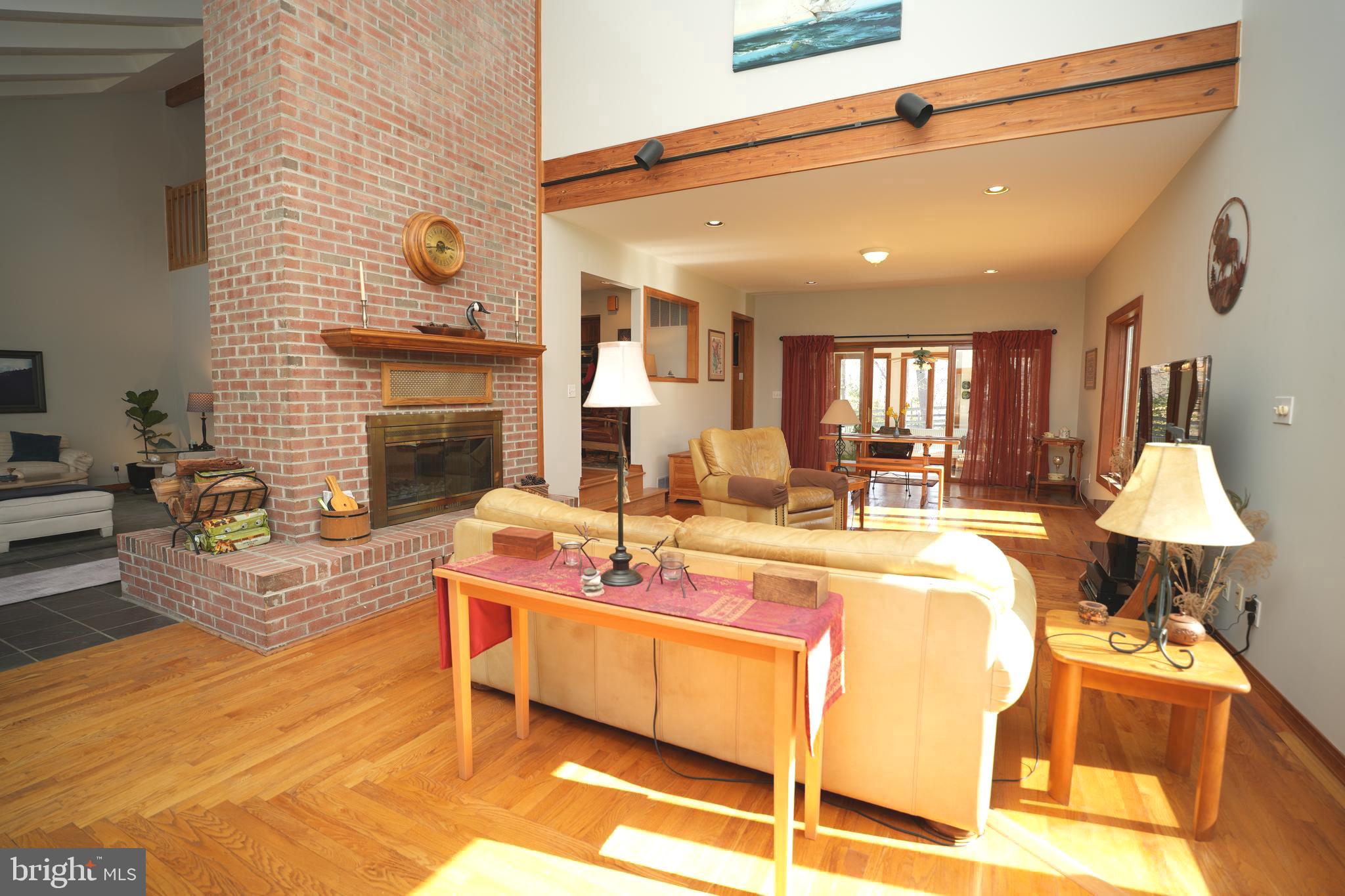 ST LEONARD SHORES - Residential