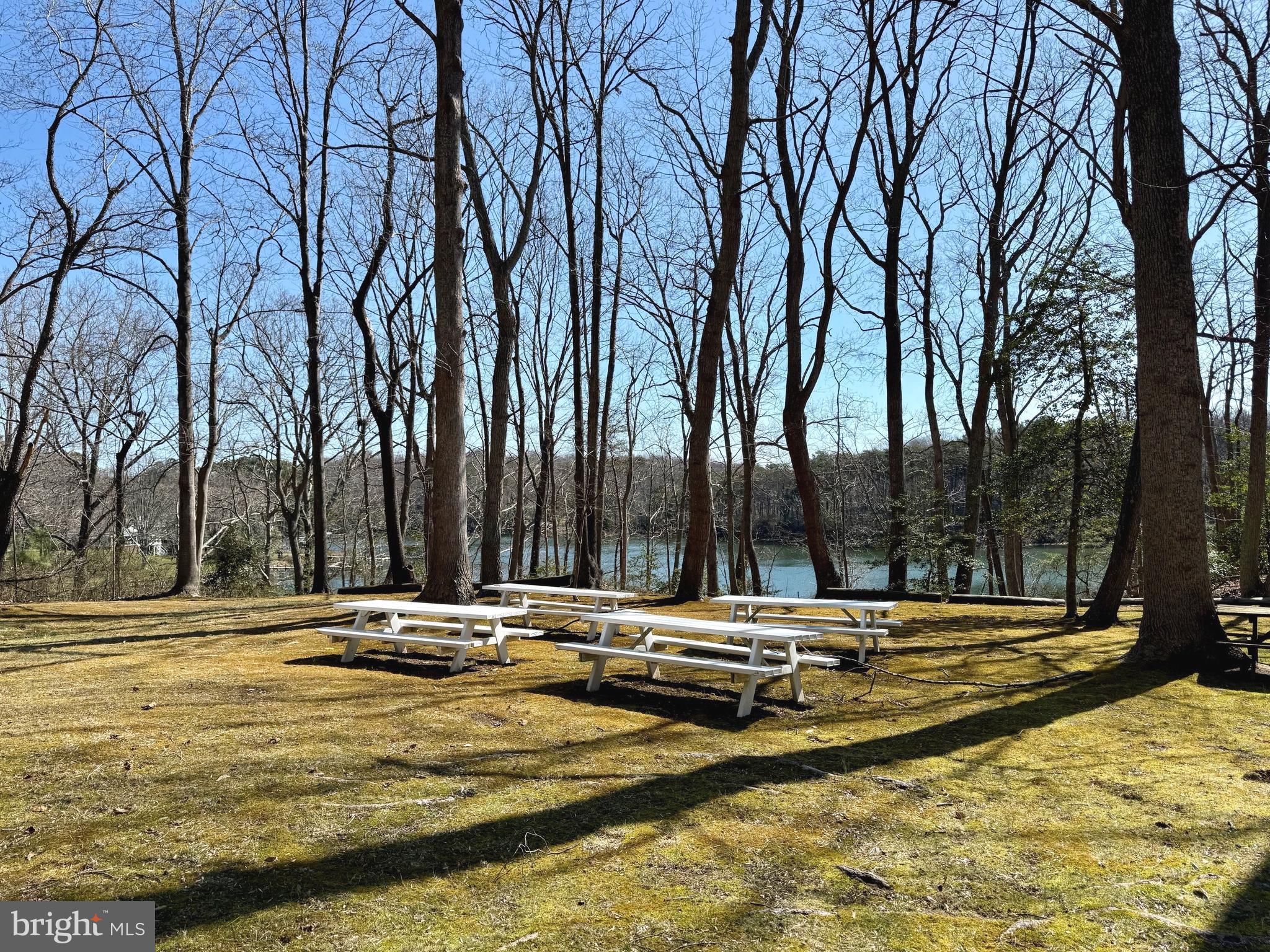 ST LEONARD SHORES - Residential
