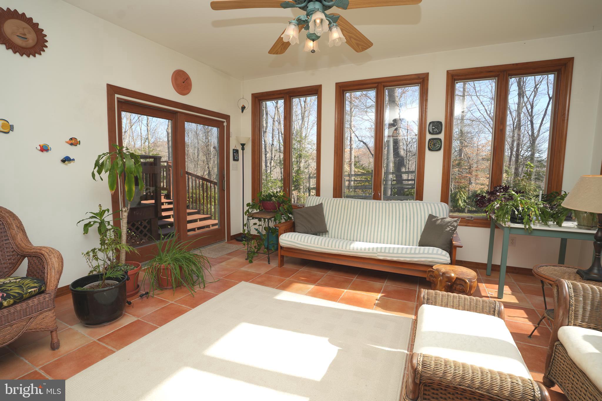 ST LEONARD SHORES - Residential