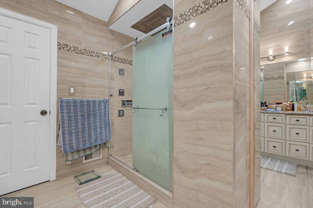 BRANDON FARMS - Residential