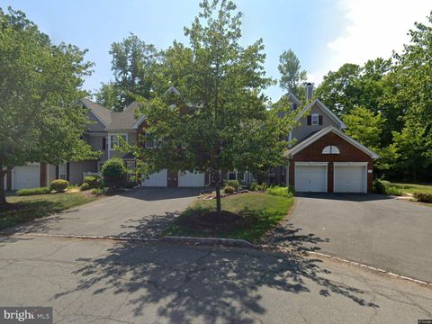 305 TUXFORD COURT PENNINGTON NJ 08534