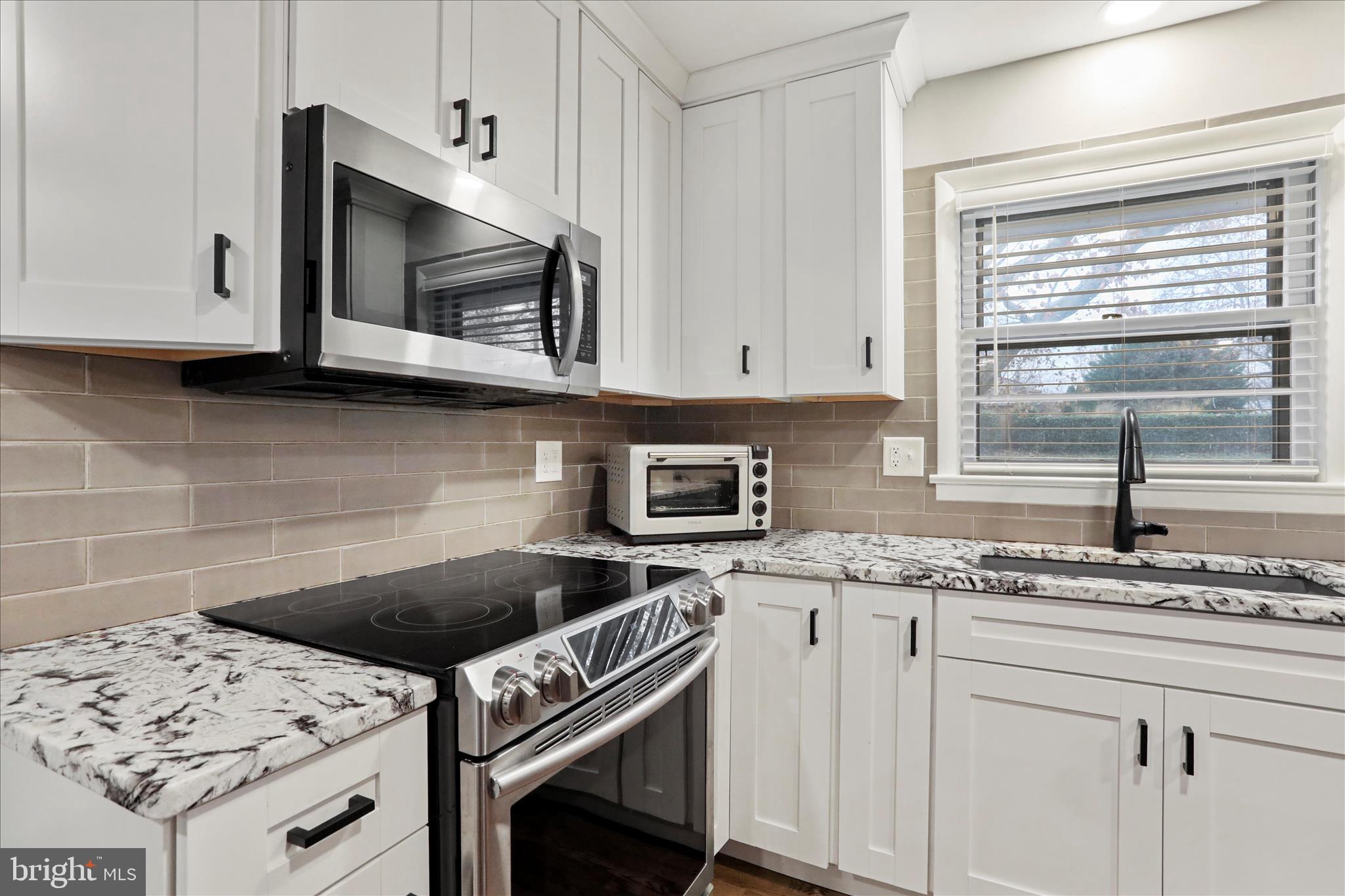 FOUNTAIN HEAD - Residential