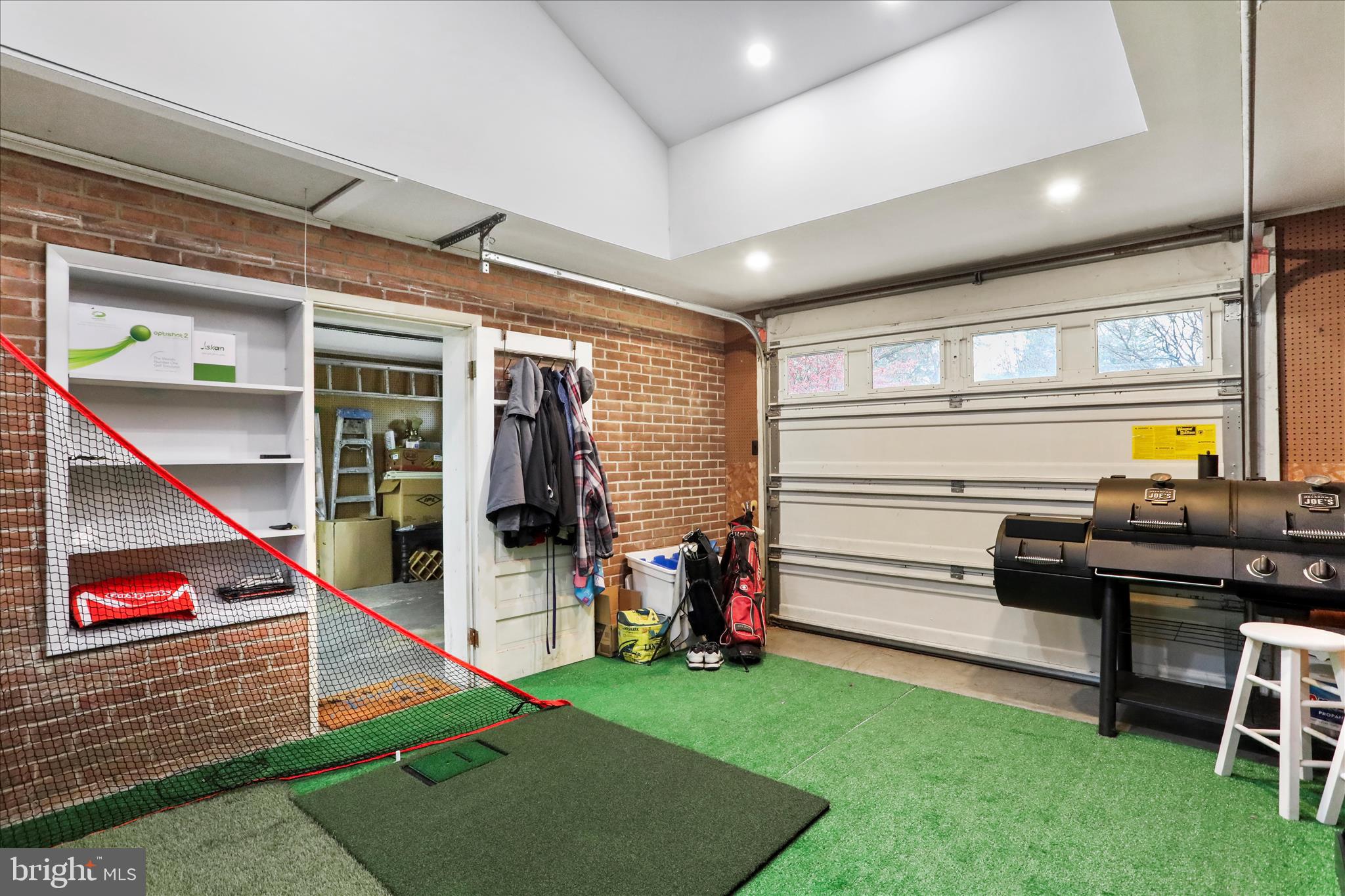 FOUNTAIN HEAD - Residential