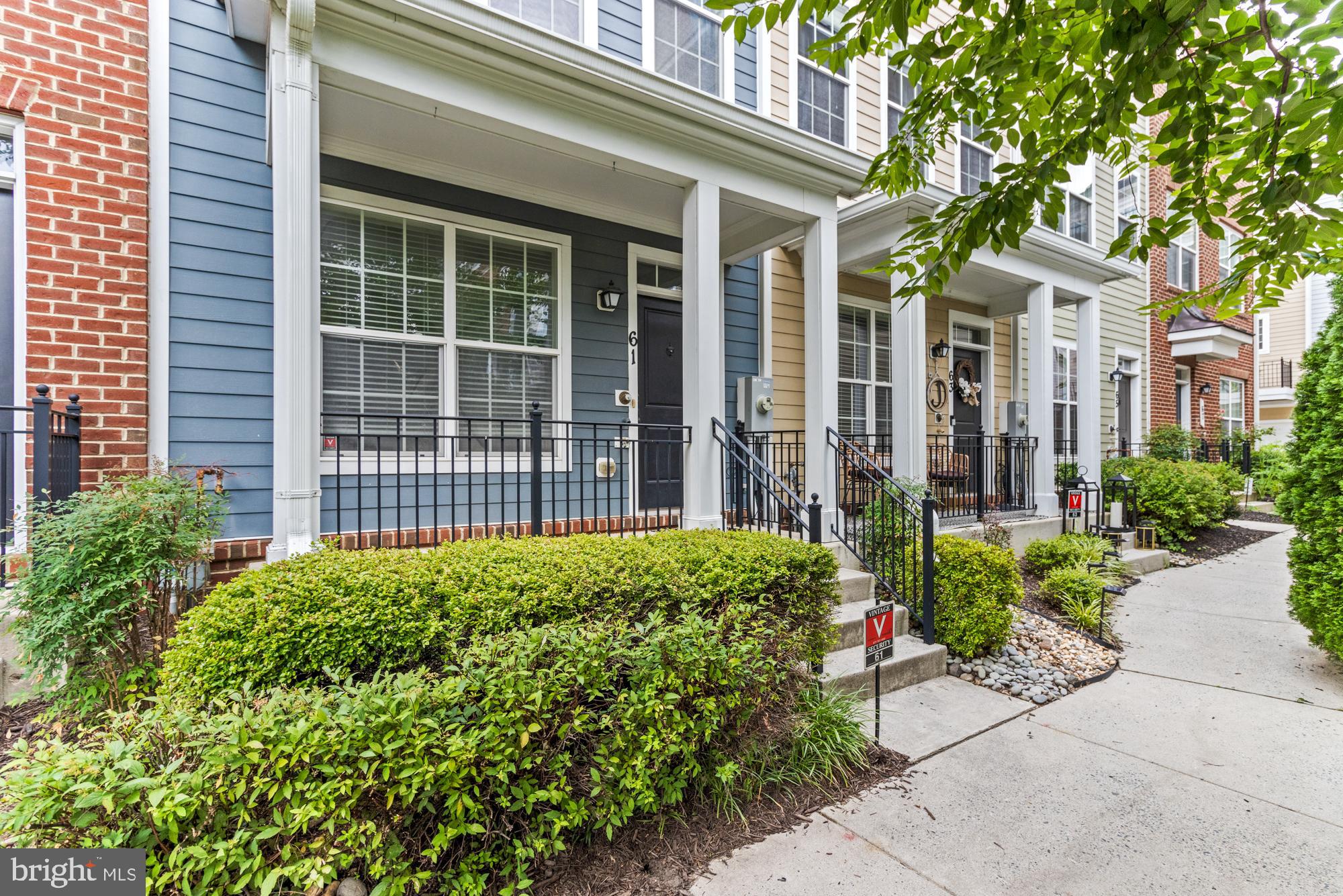 61 LINDEN PLACE
