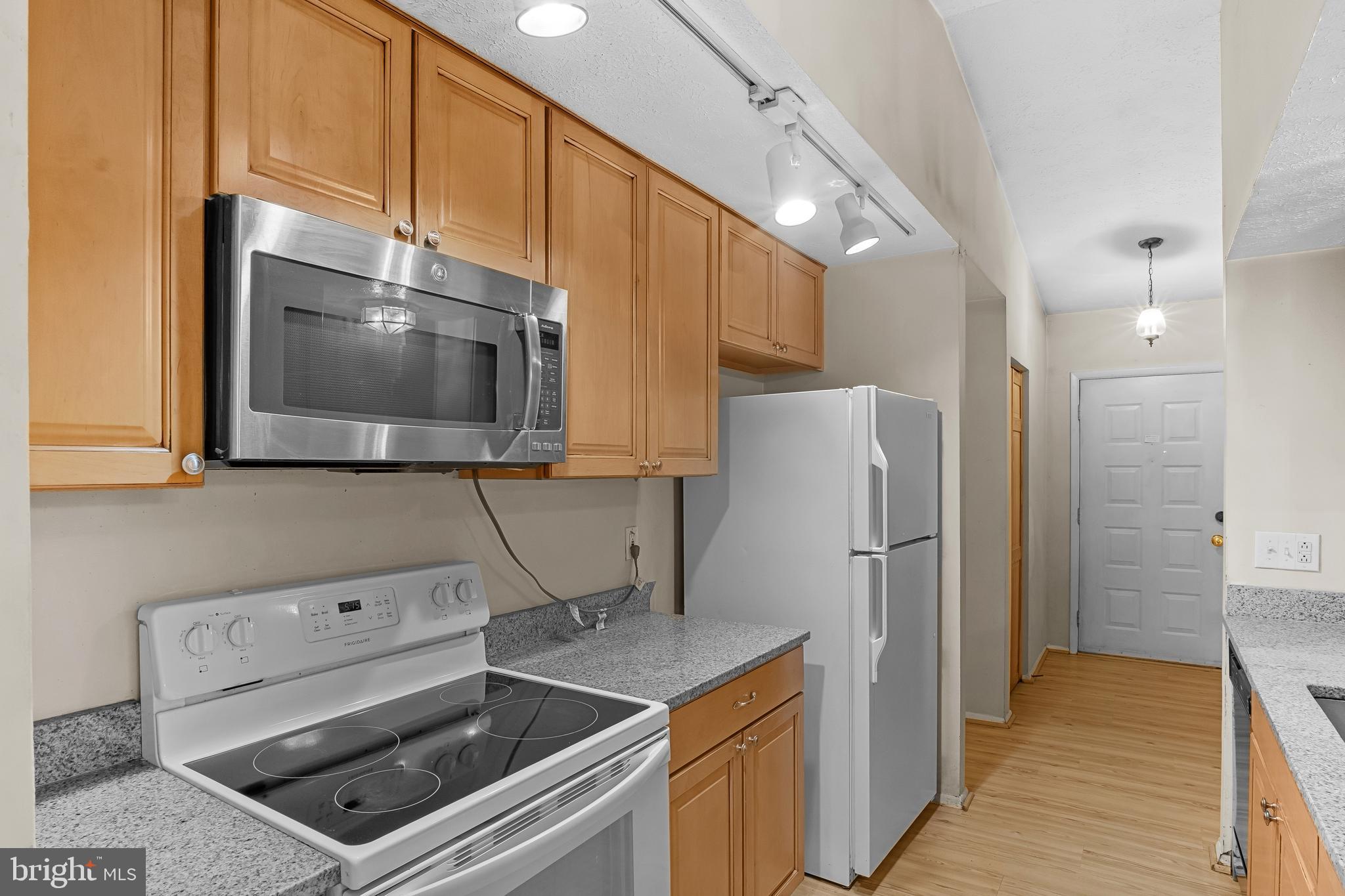 8406 RAINBOW BRIDGE LANE