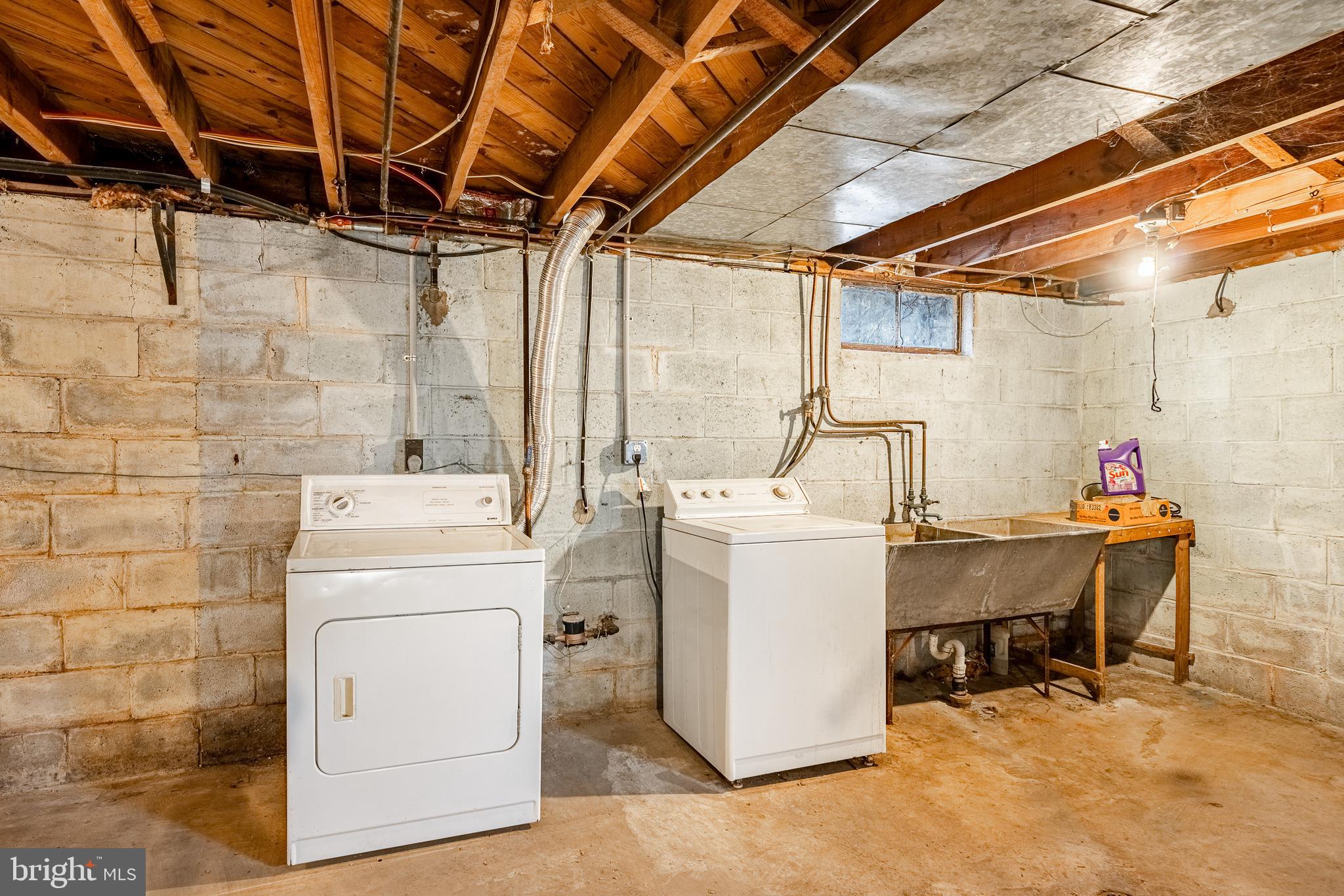 ROLLING PARK - Residential