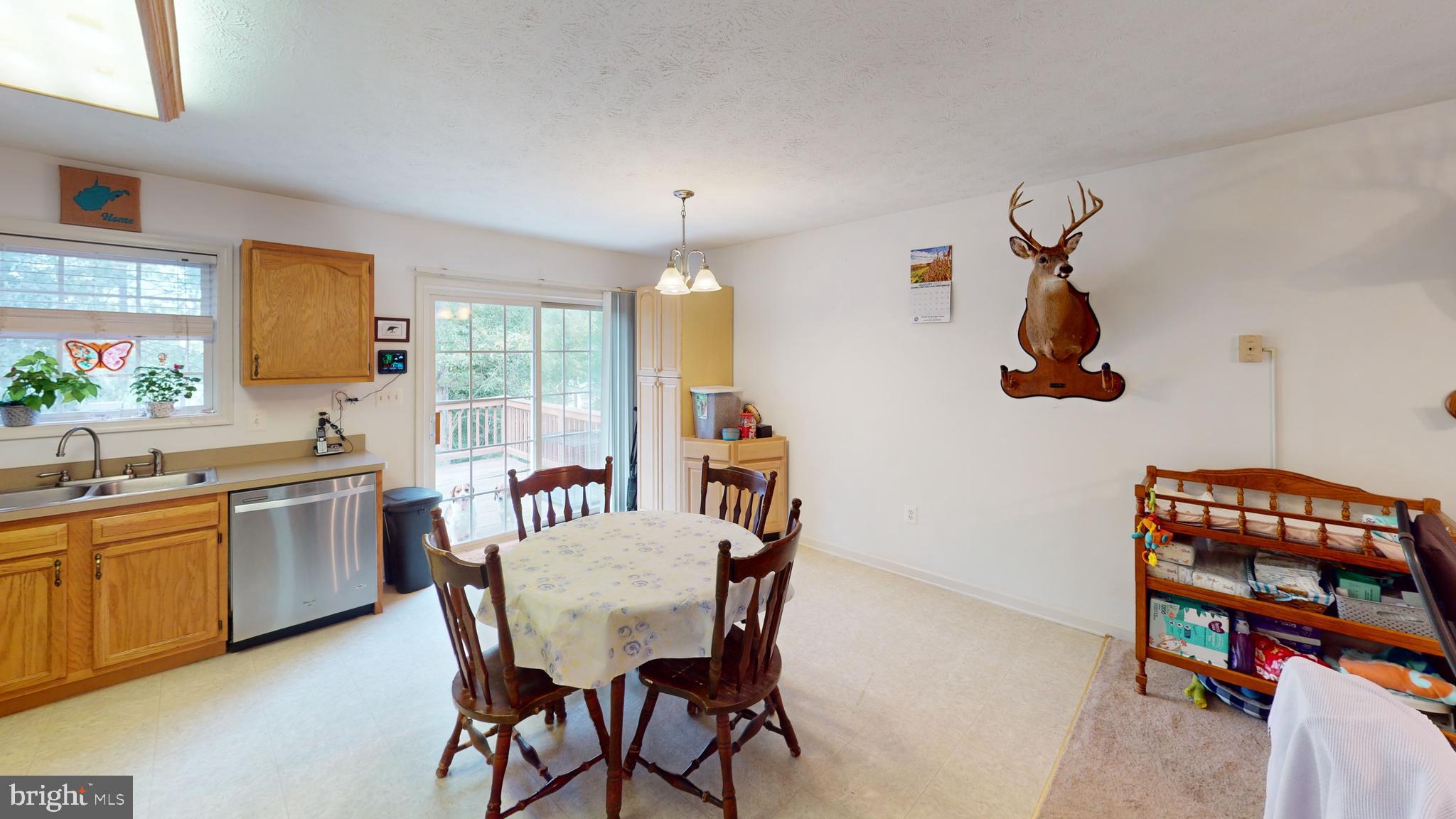 627 WARDEN CIRCLE ROAD