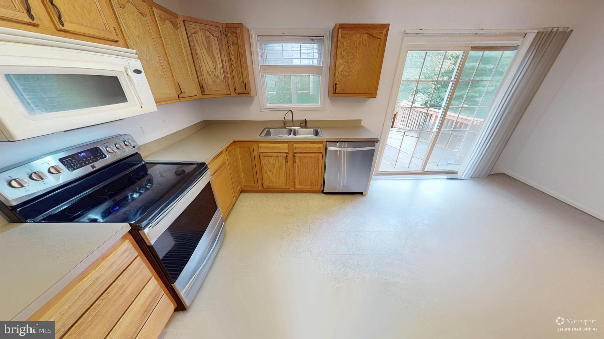 WARDEN ACRES - Residential