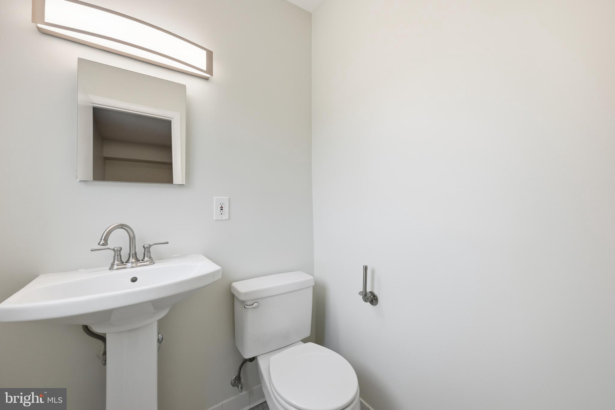 PARKSIDE CONDOMINIUMS - Residential