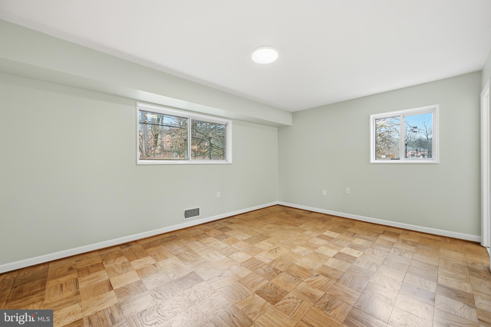 PARKSIDE CONDOMINIUMS - Residential